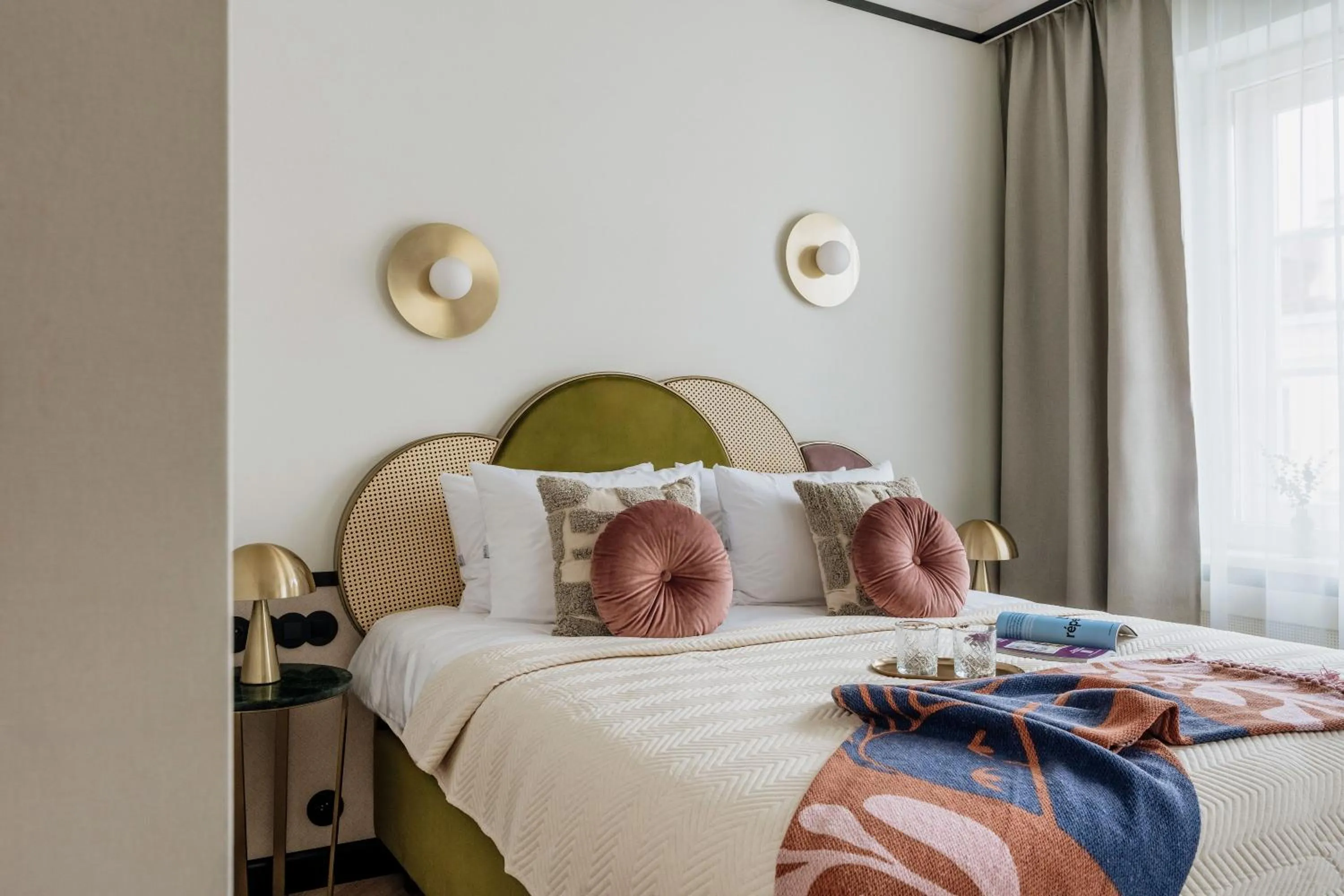 Bed in Colette - LoftAffair Collection