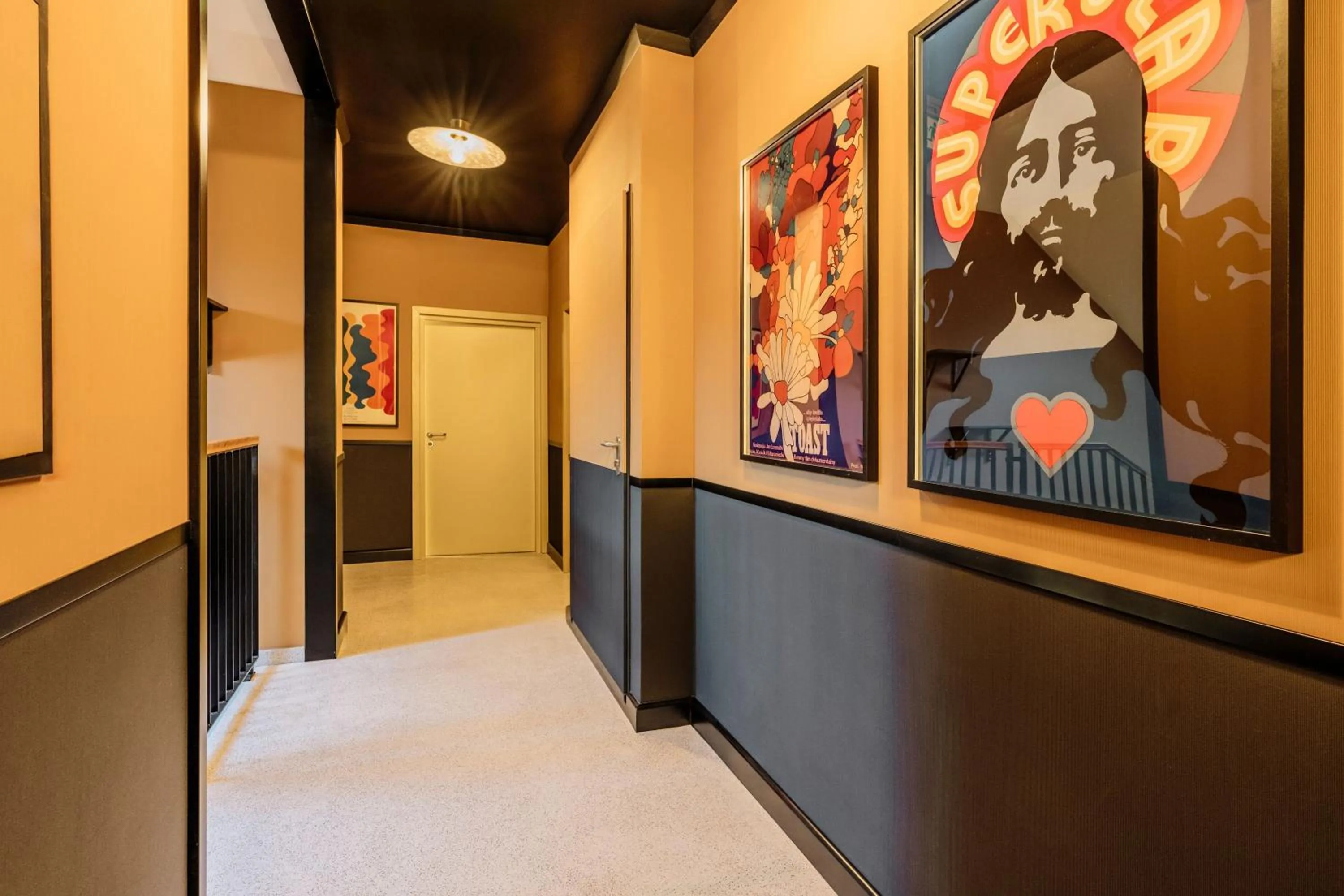 Decorative detail in Colette - LoftAffair Collection