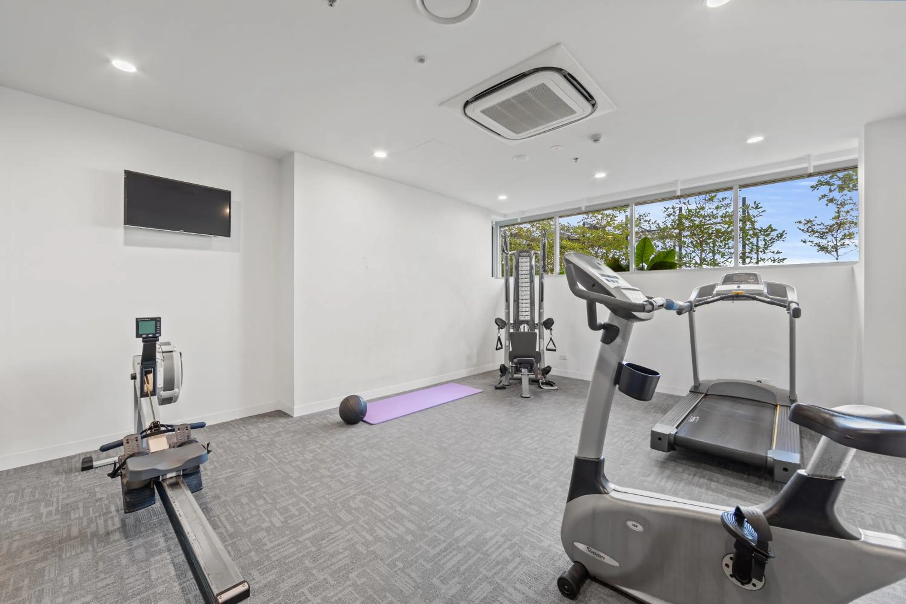 Fitness centre/facilities in Trafalgar Lane Apartments by CLLIX
