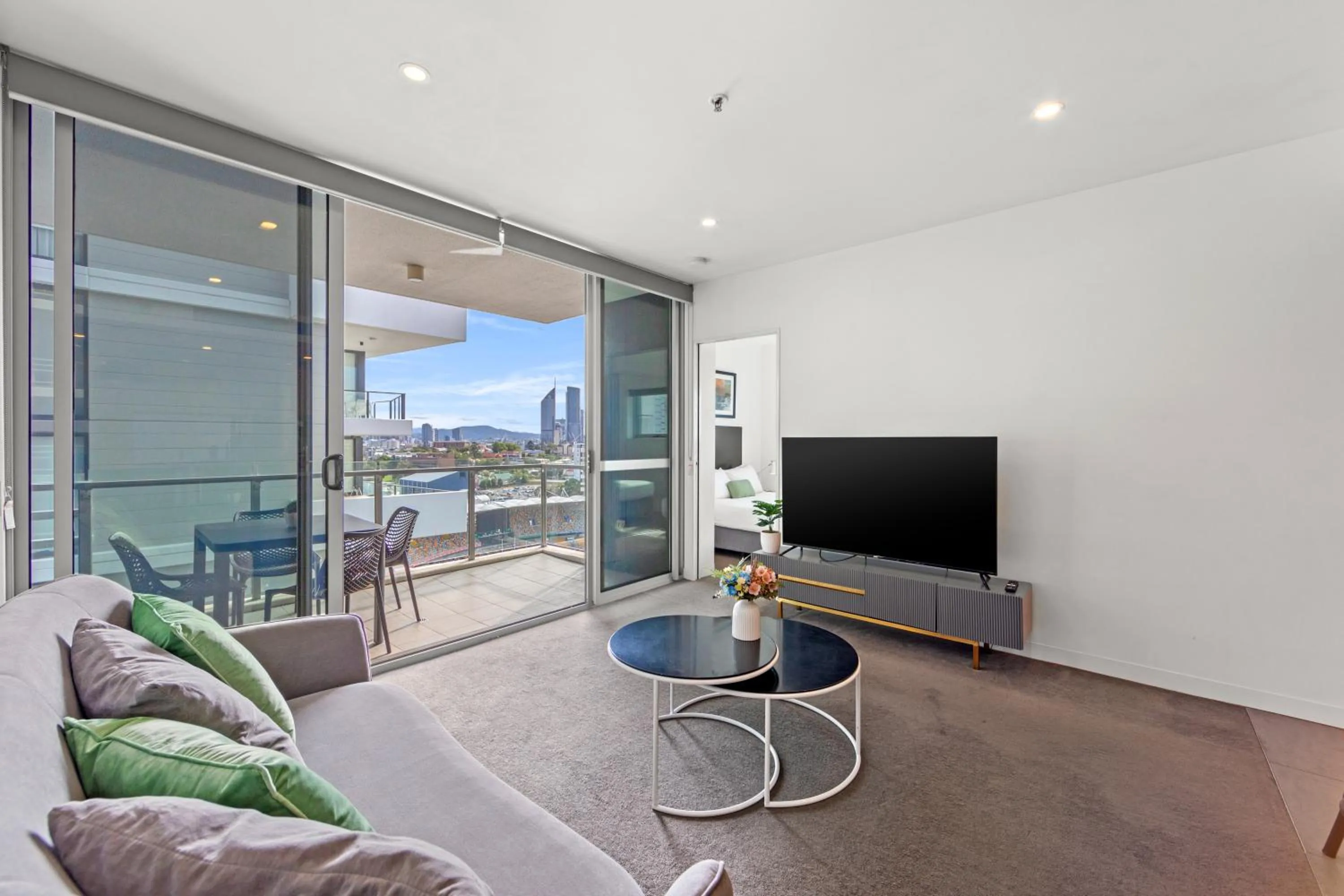 TV and multimedia in Trafalgar Lane Apartments by CLLIX