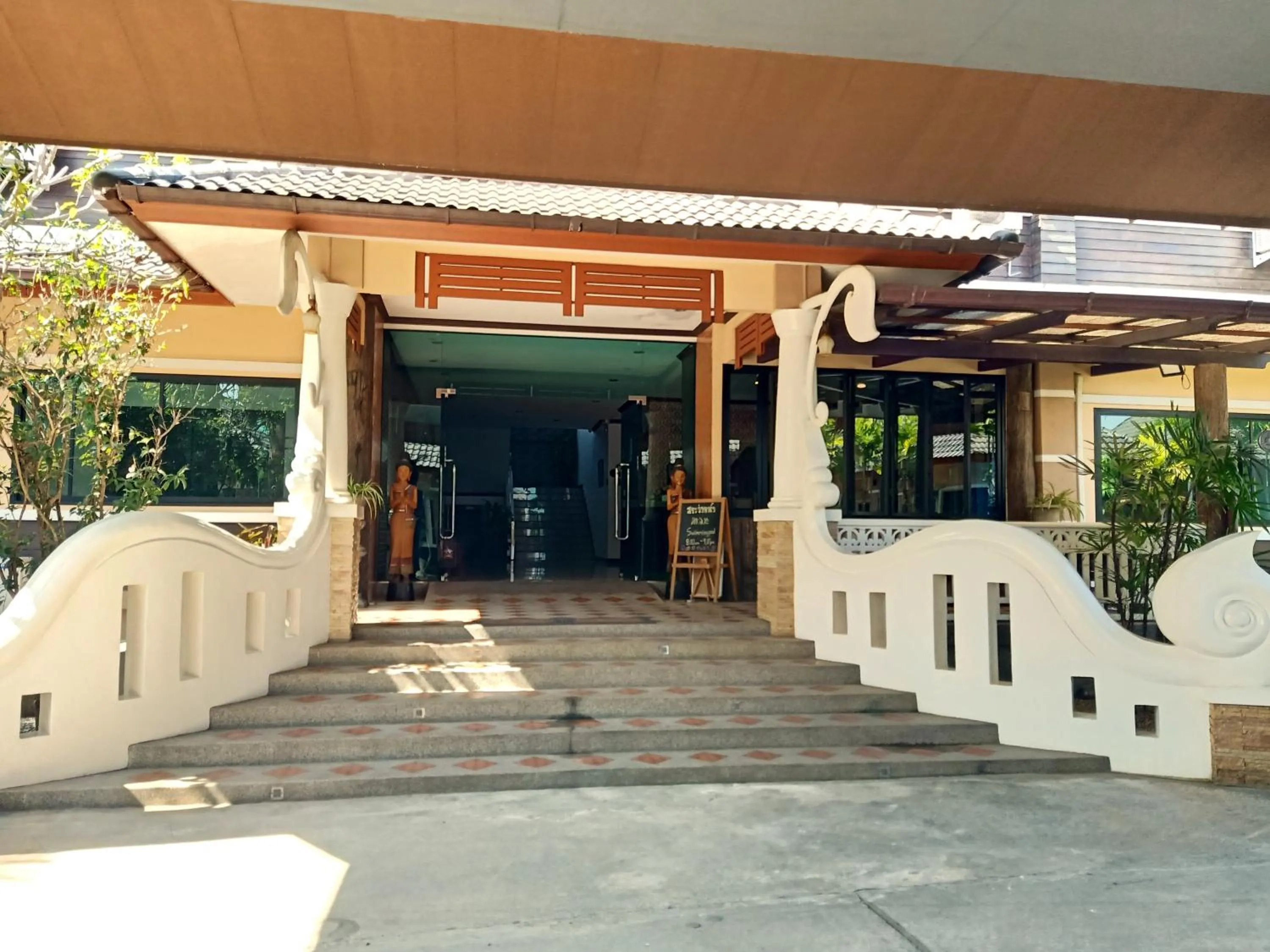 Facade/entrance in Be One Boutique Resort
