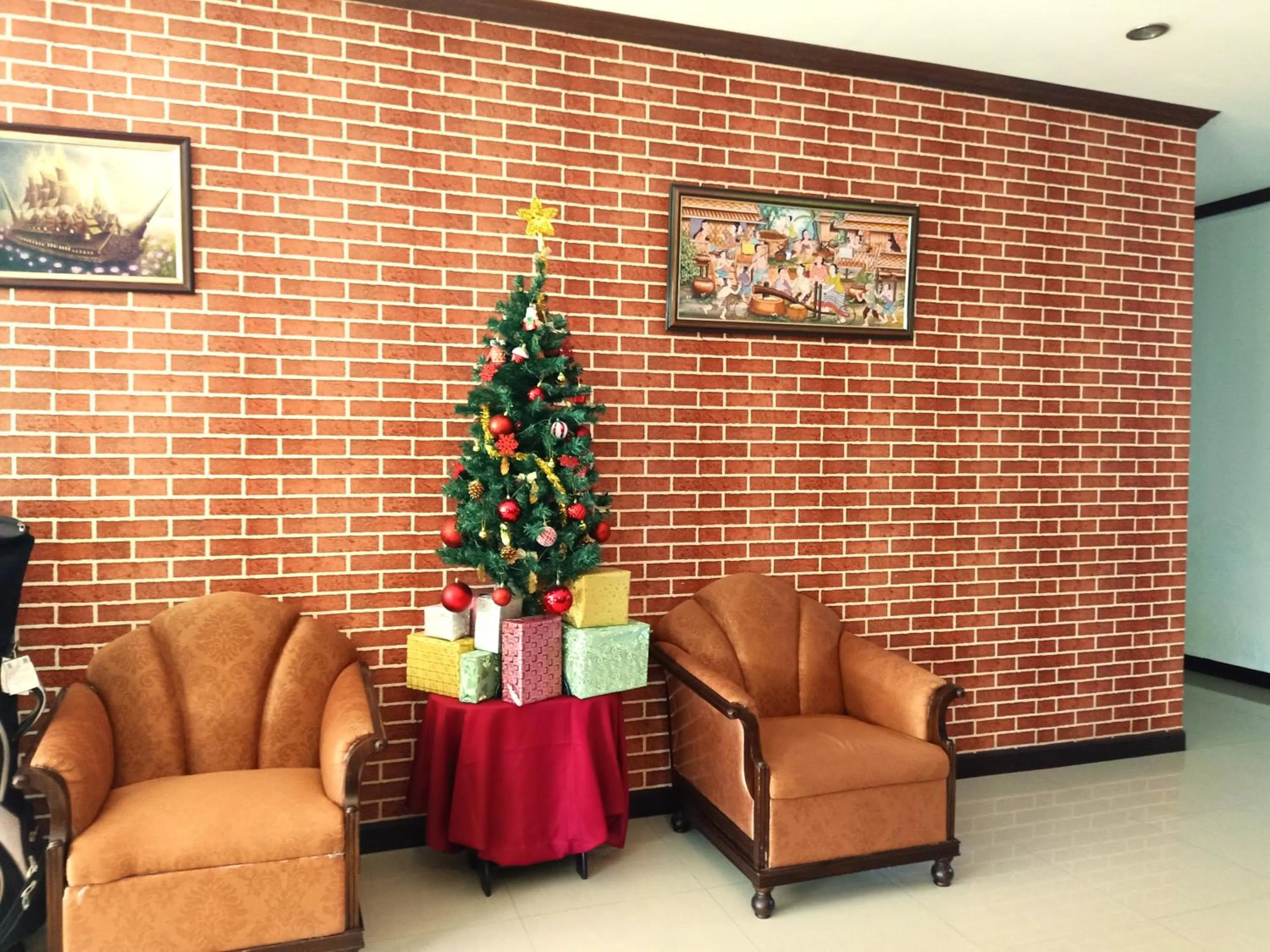 Seating area in Be One Boutique Resort