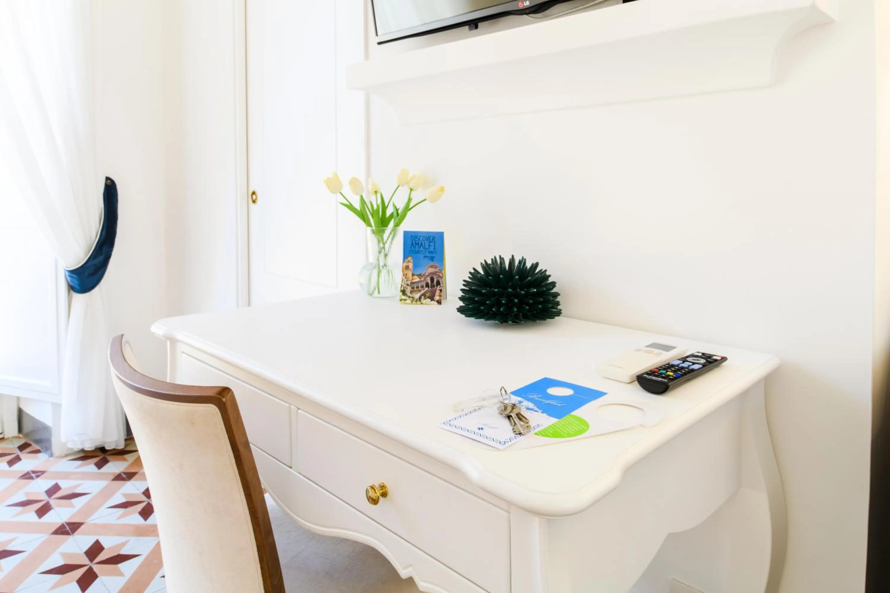 hair dresser in Amalfi Luxury House