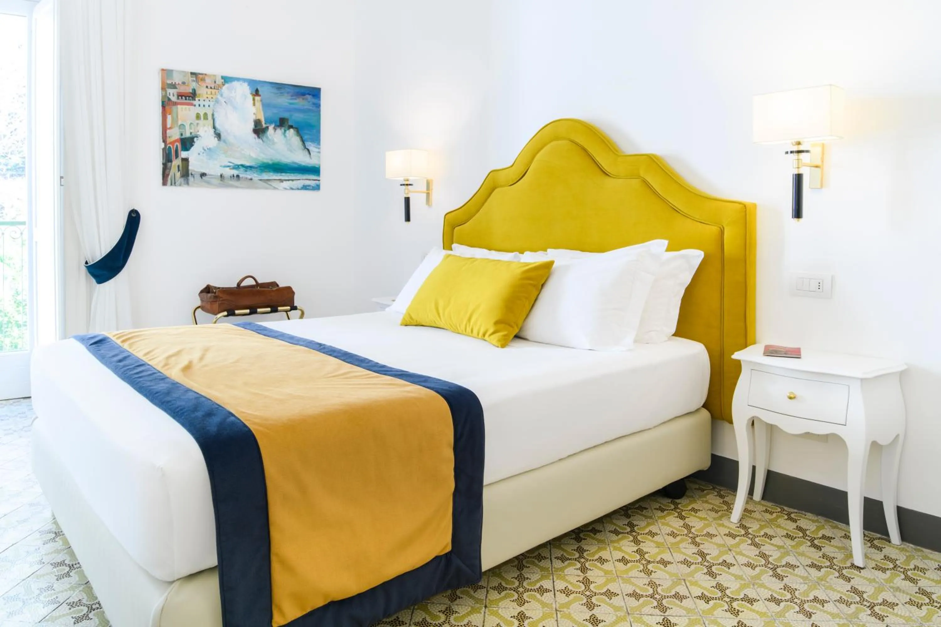 Bed in Amalfi Luxury House