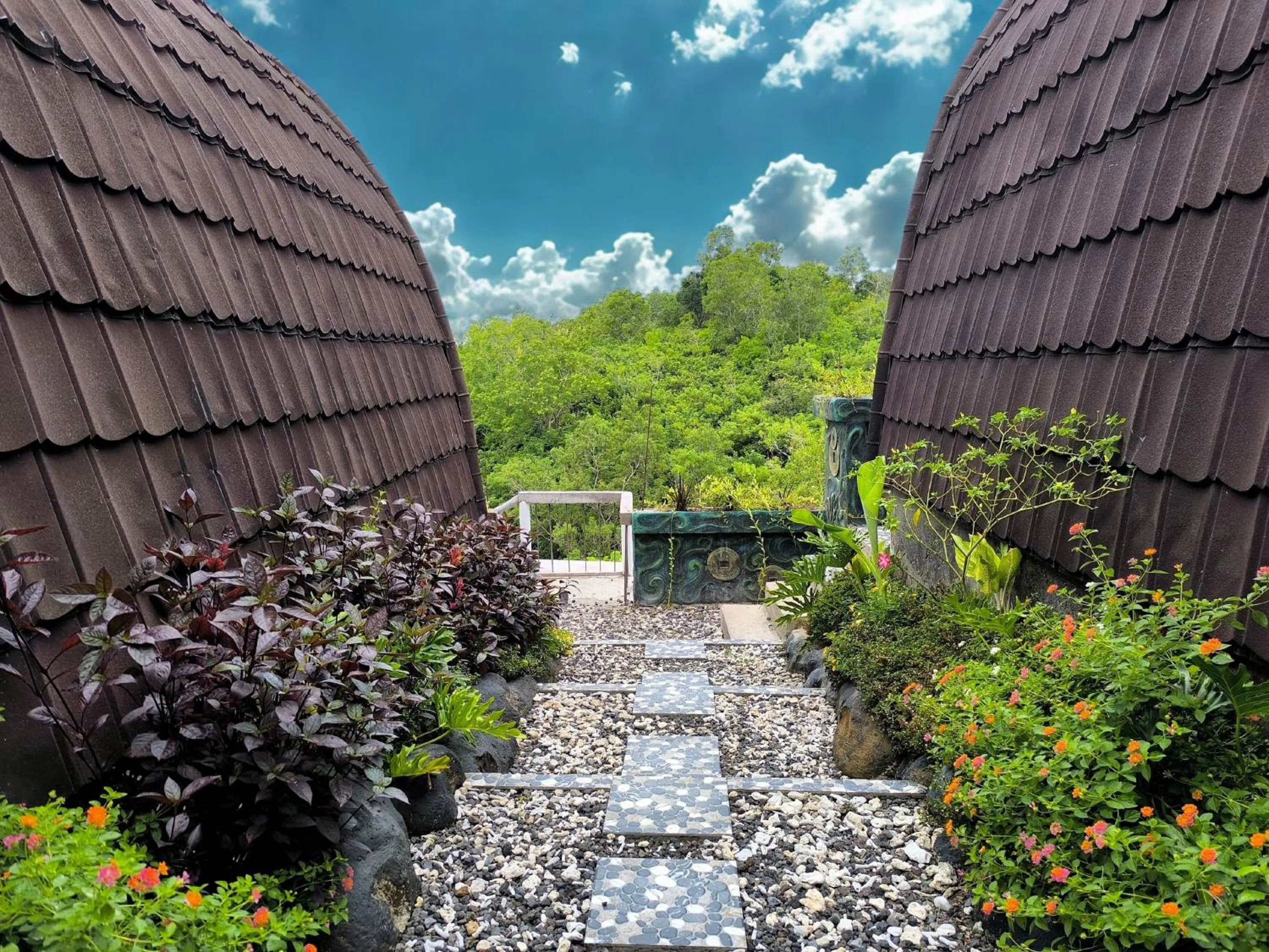 Facade/entrance in Villa Barong Nusa Penida by ABM