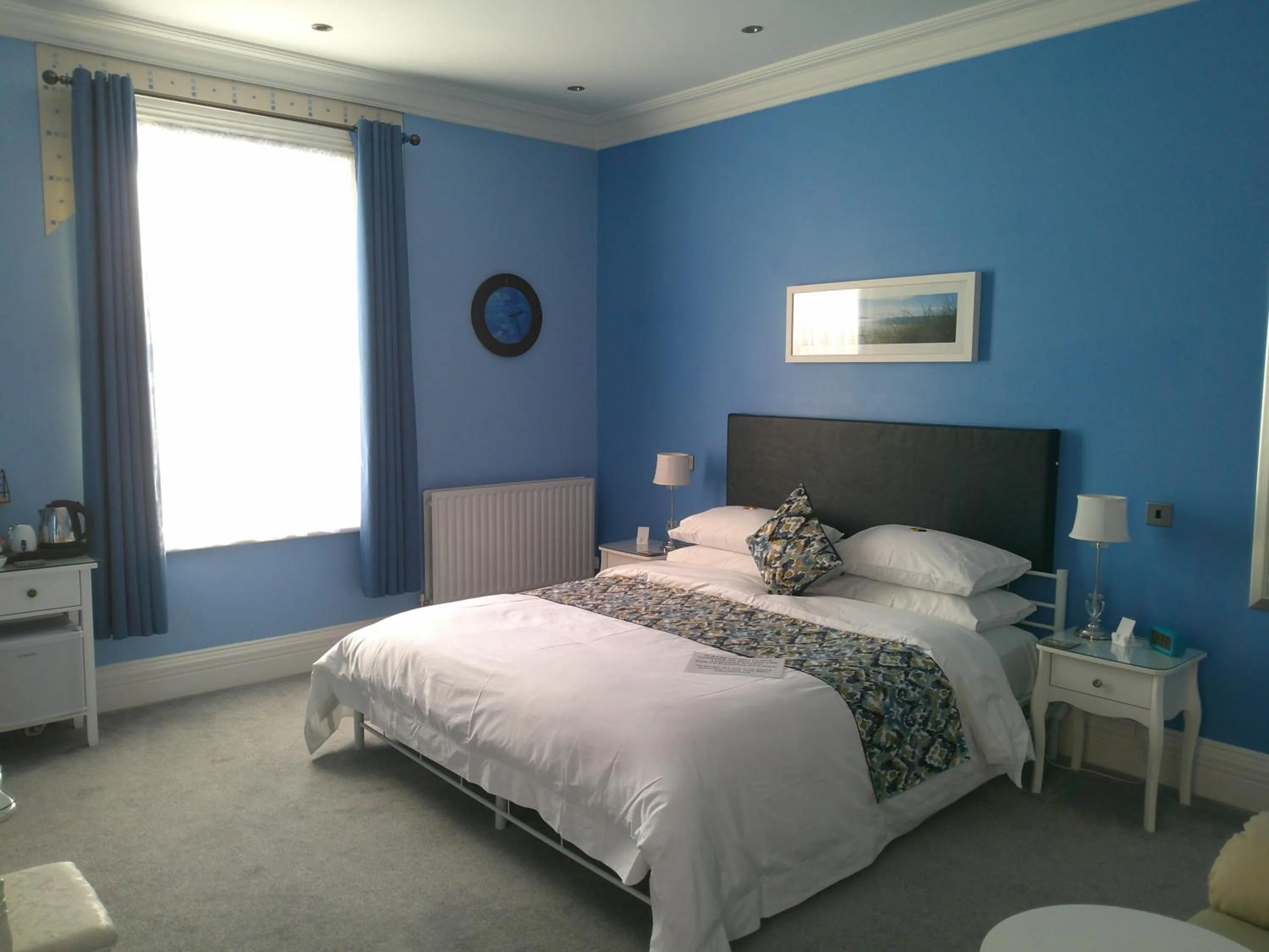 Bedroom, Bed in FourRooms - Couples Only