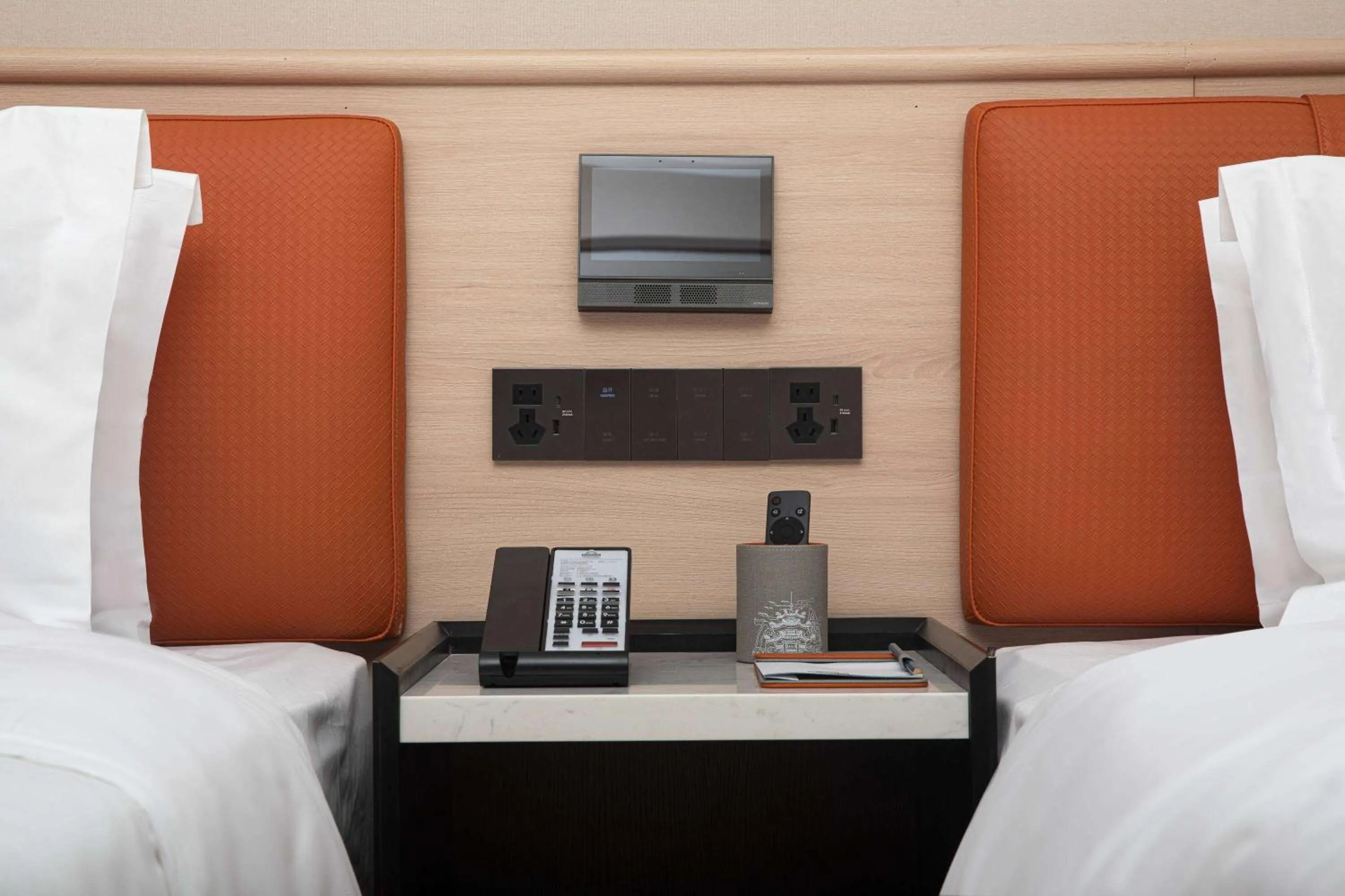 Photo of the whole room, Bed in Days Inn by Wyndham Shantou Jinping