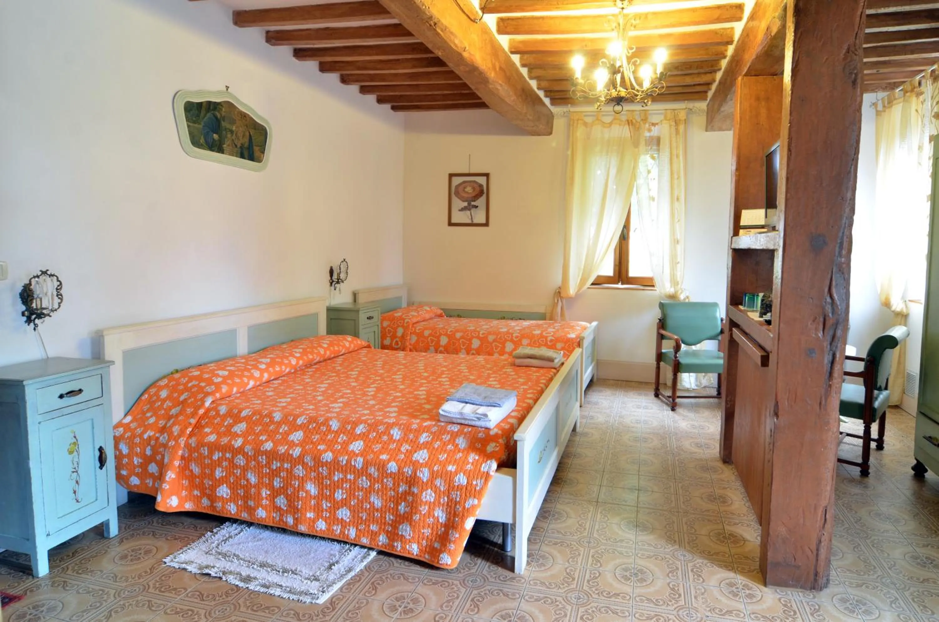Photo of the whole room, Bed in BeB Reboglio