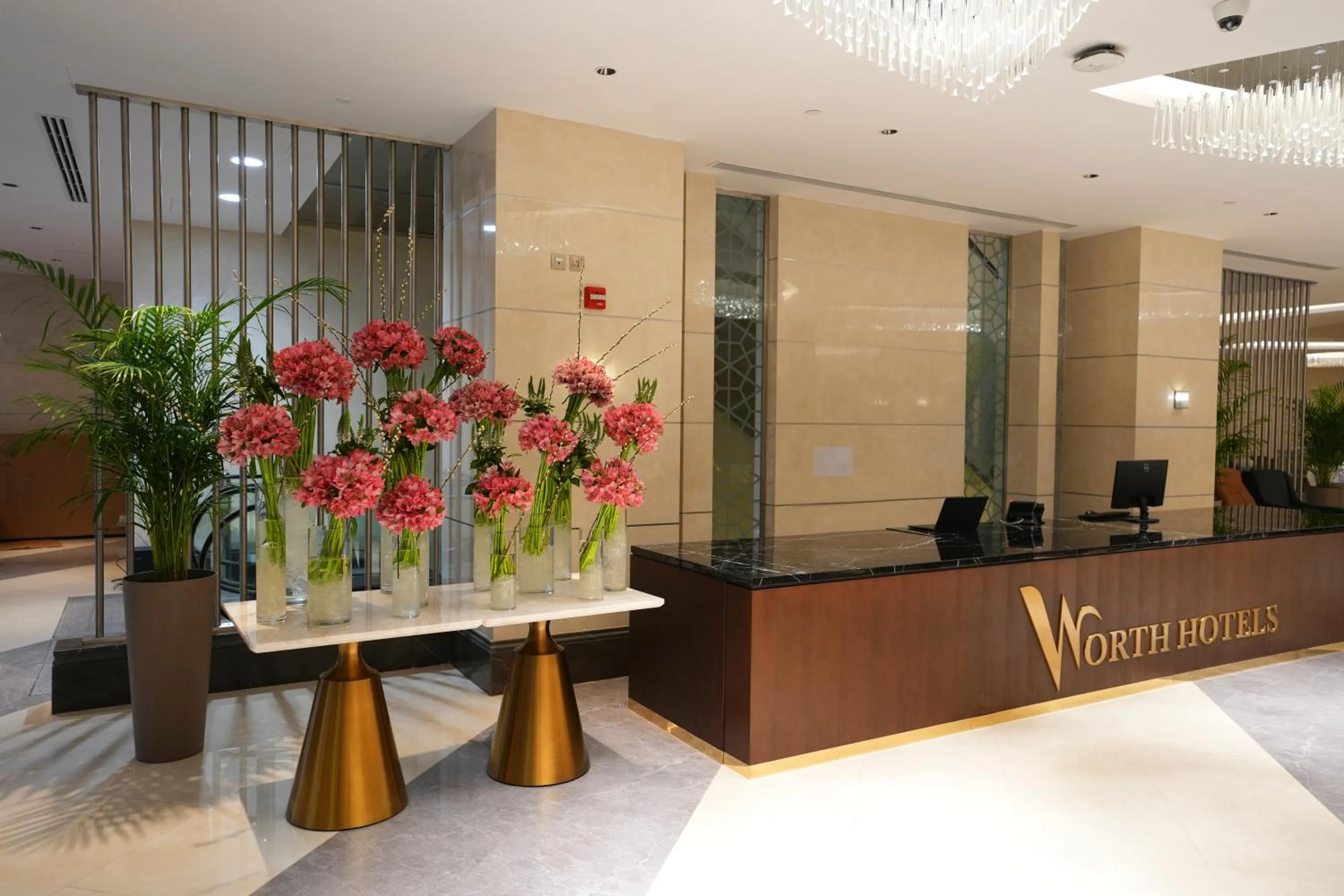 Lobby or reception in Peninsula Worth Hotel