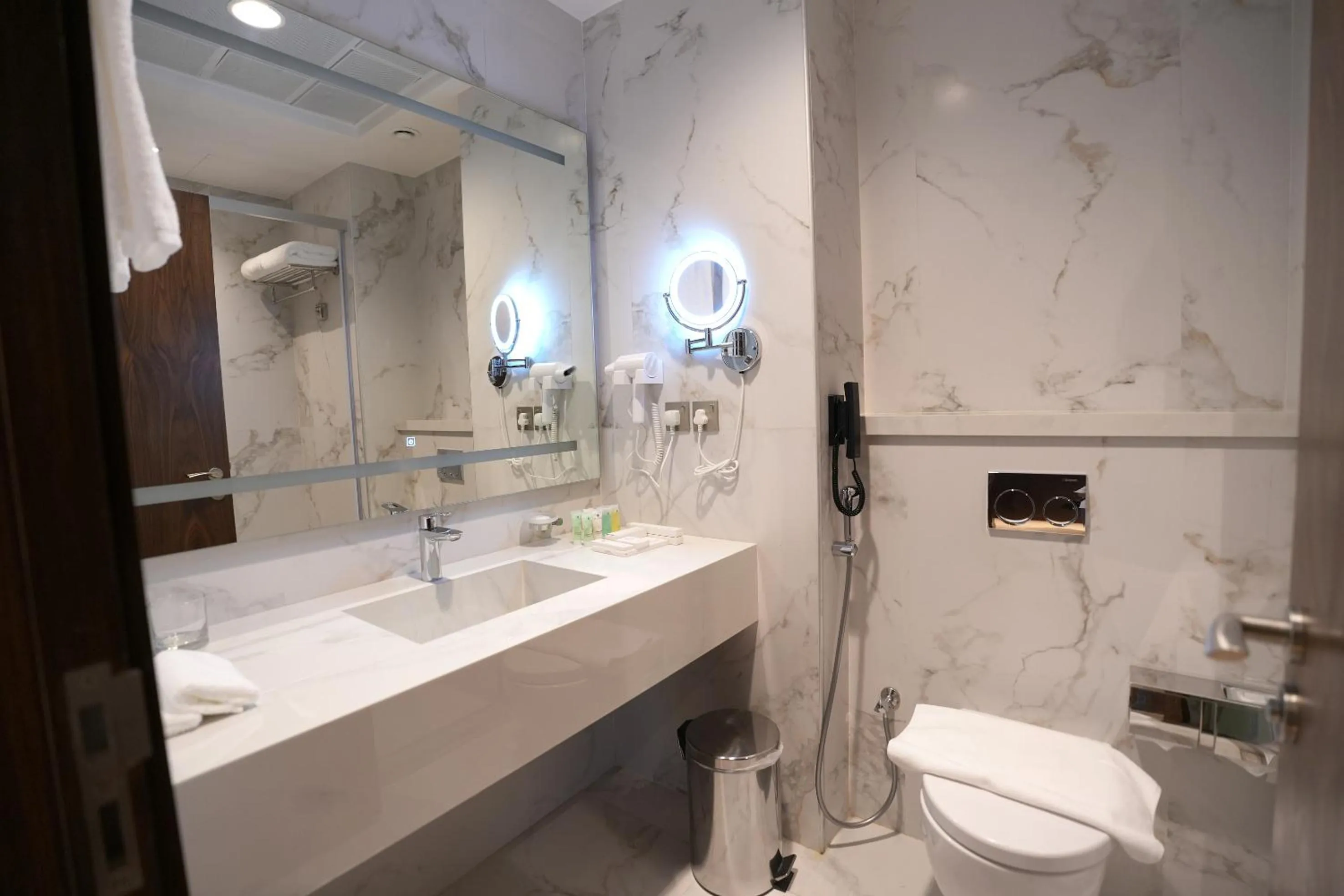 Bathroom in Peninsula Worth Hotel