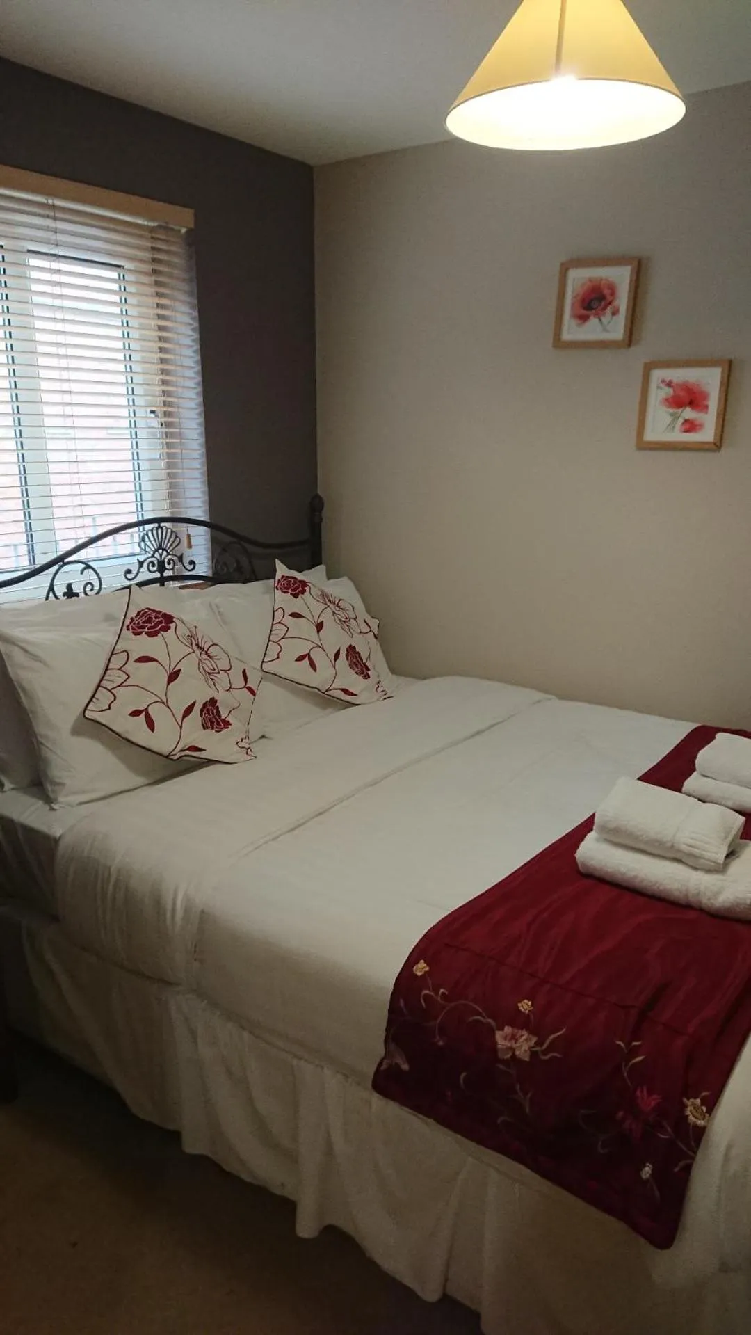 Bedroom in Victoria Cloisters Apartments