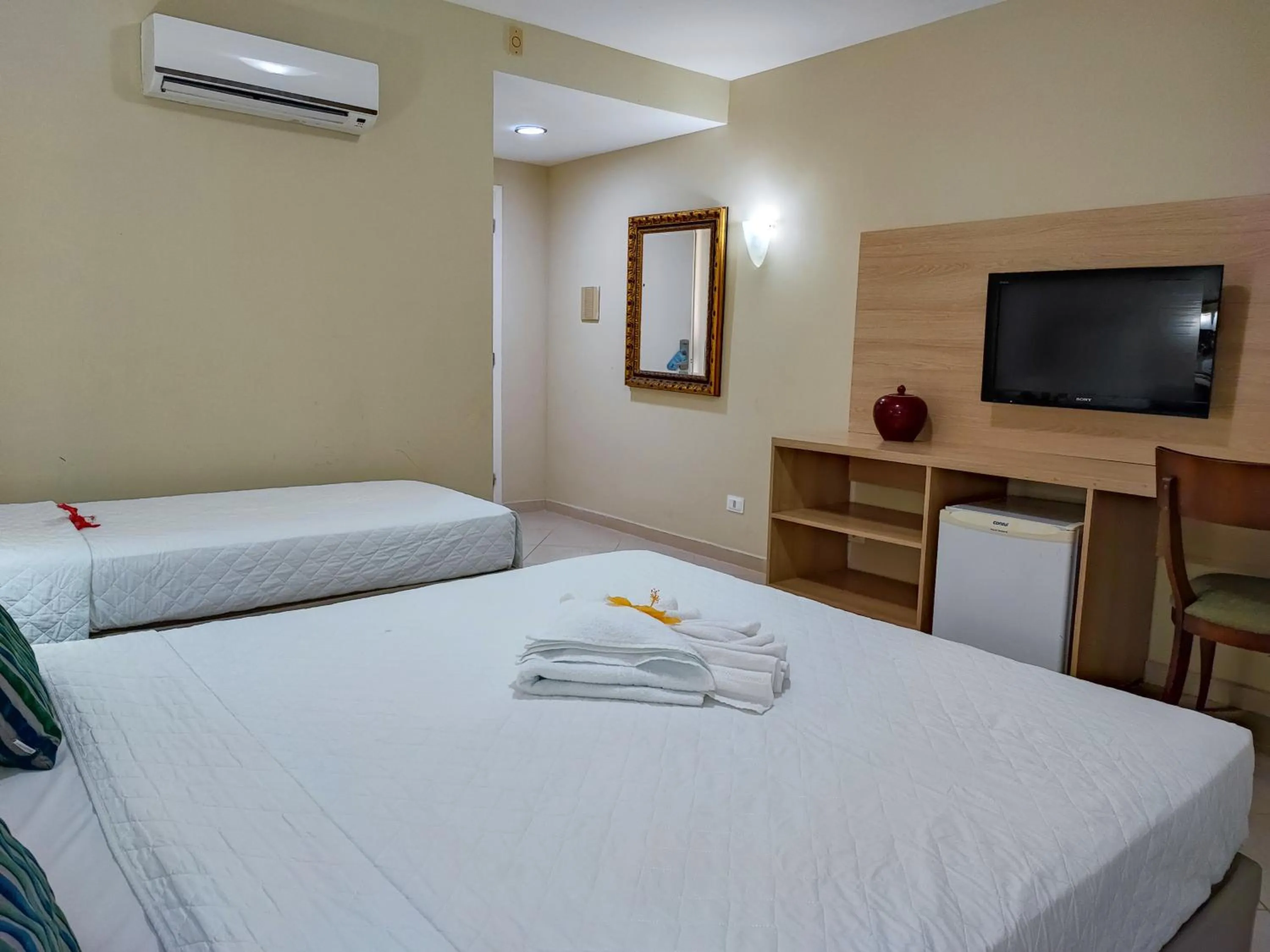 Photo of the whole room, Bed in Hotel Coral Beach