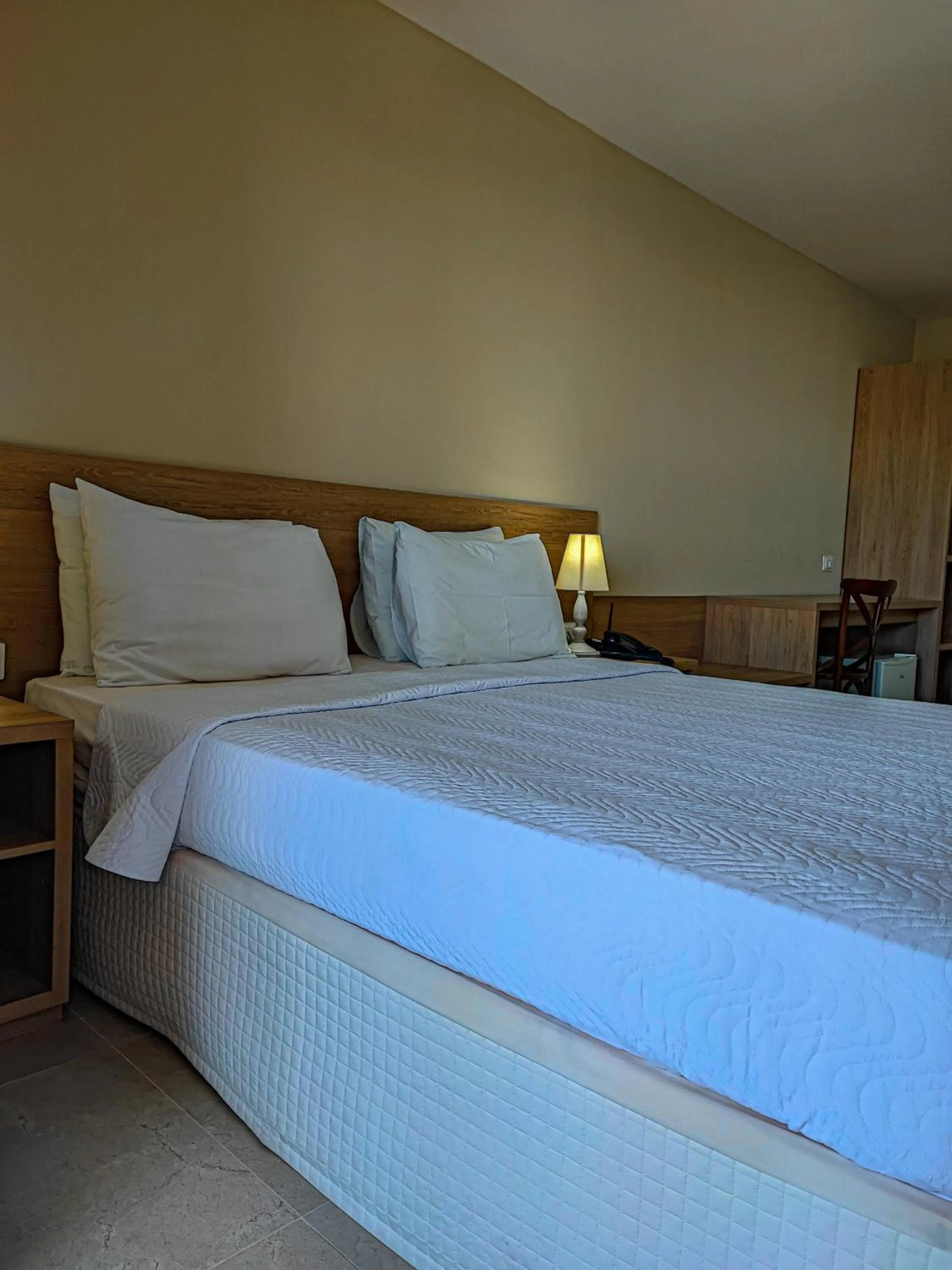 Photo of the whole room, Bed in Hotel Coral Beach