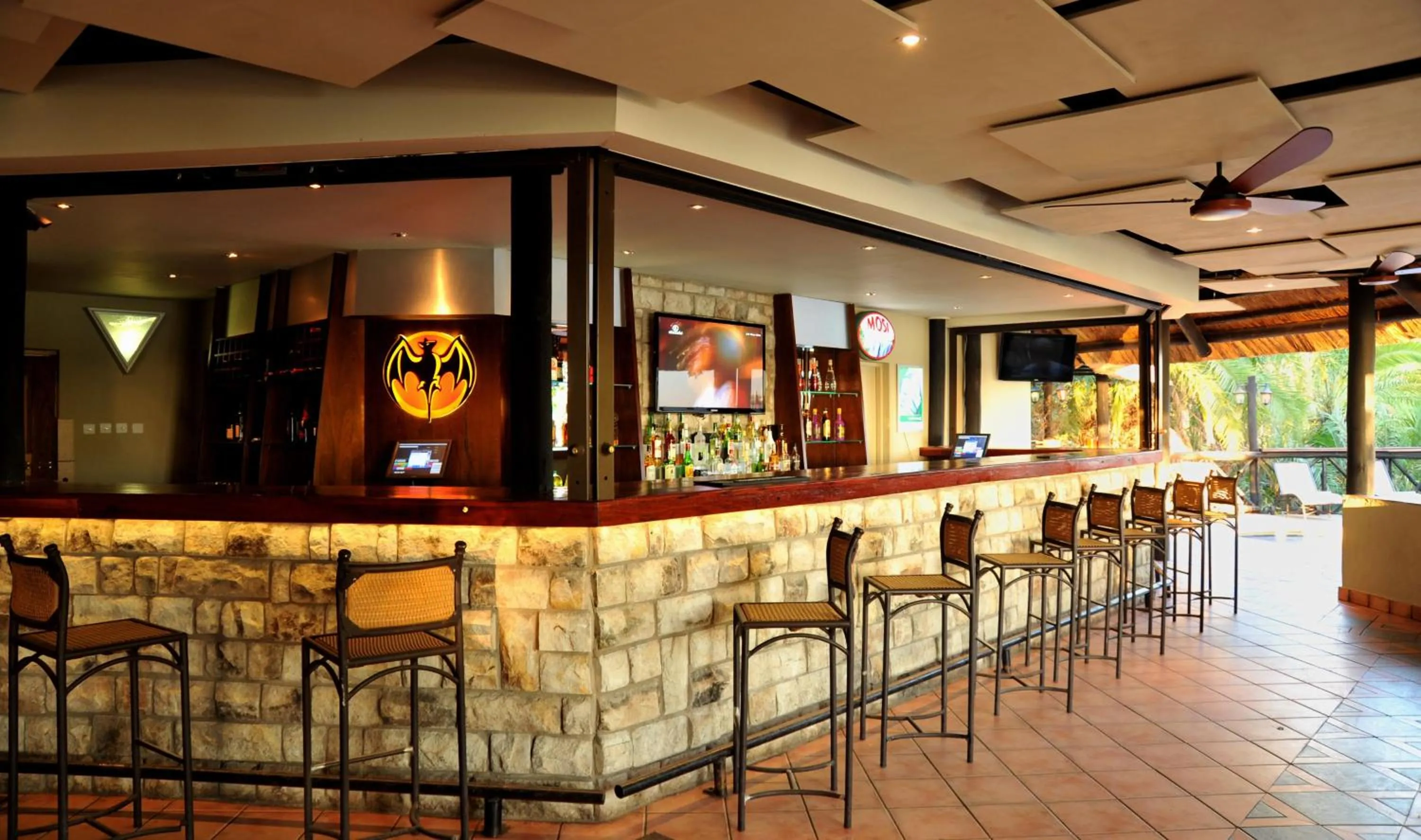 Lounge or bar in The Victoria Falls Waterfront