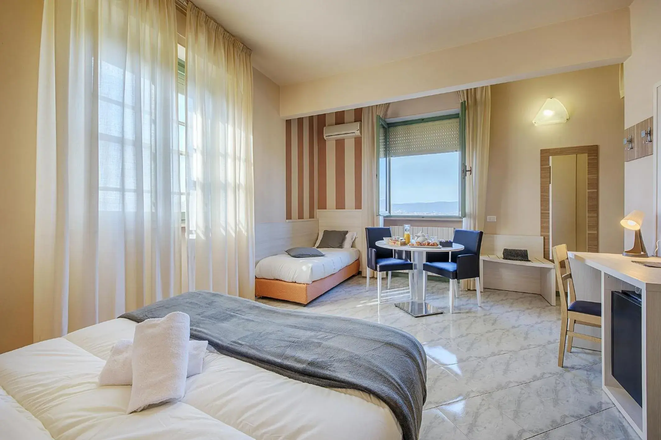 Superior Triple Room in Hotel Castello Superior Triple Room in Hotel Castello