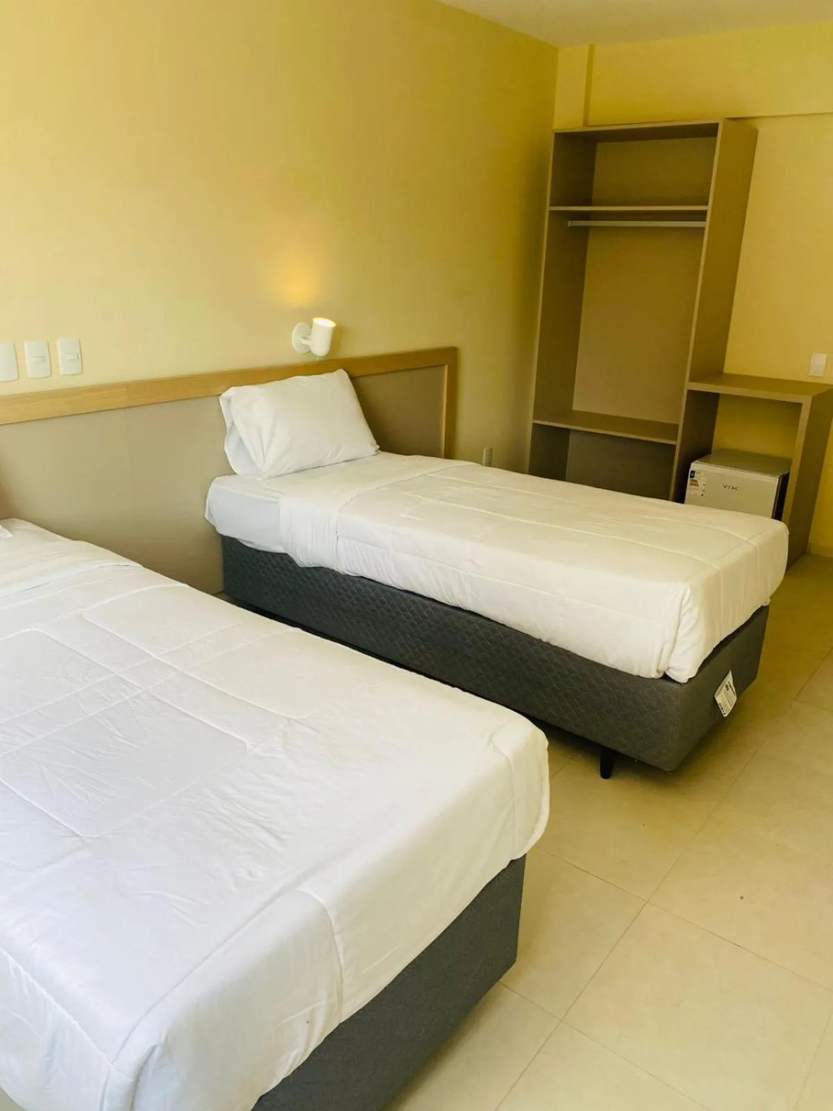 Photo of the whole room, Bed in Klein Ville Marquês