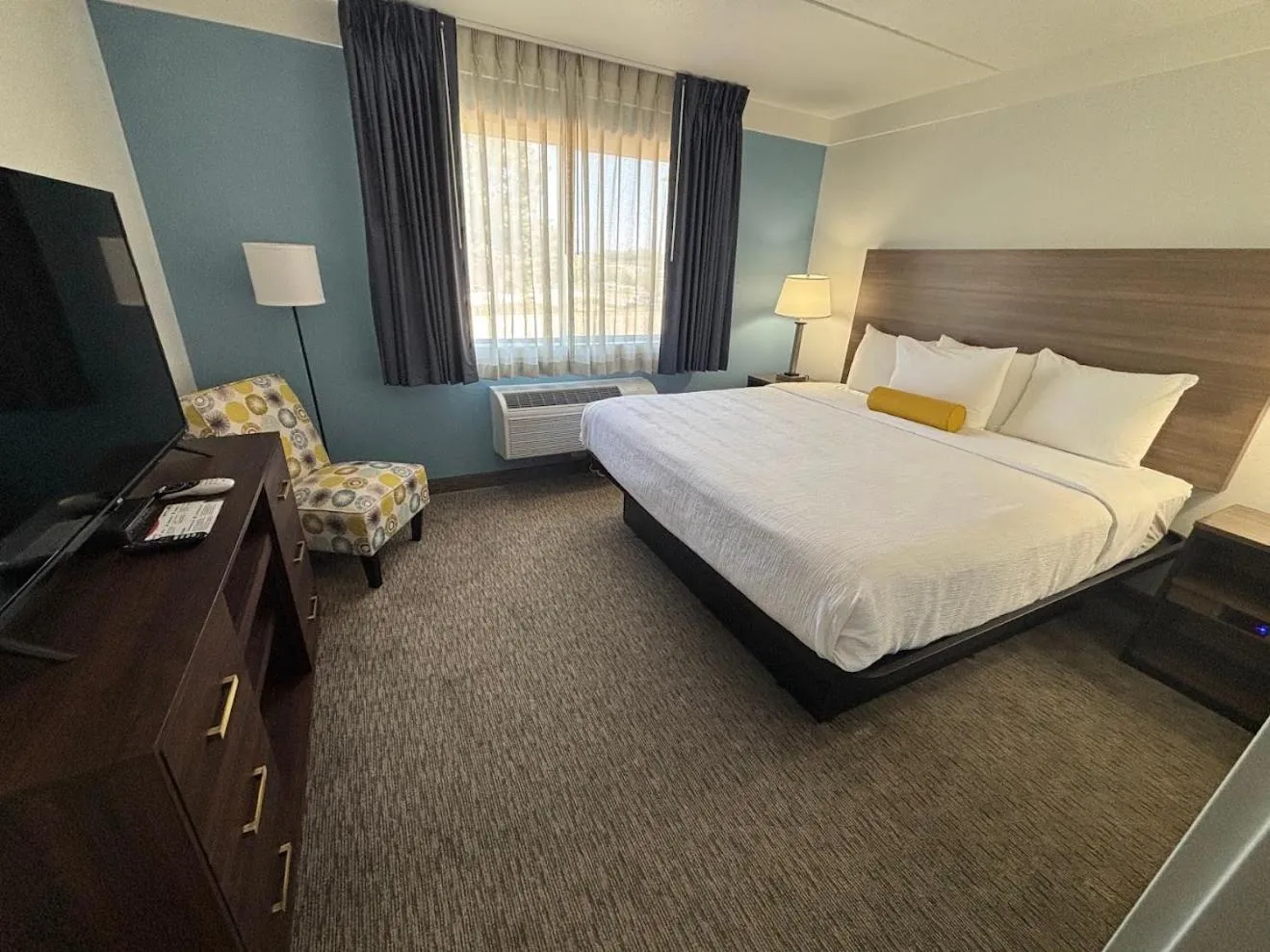 Bedroom, Bed in Hotel Pommier Indianola