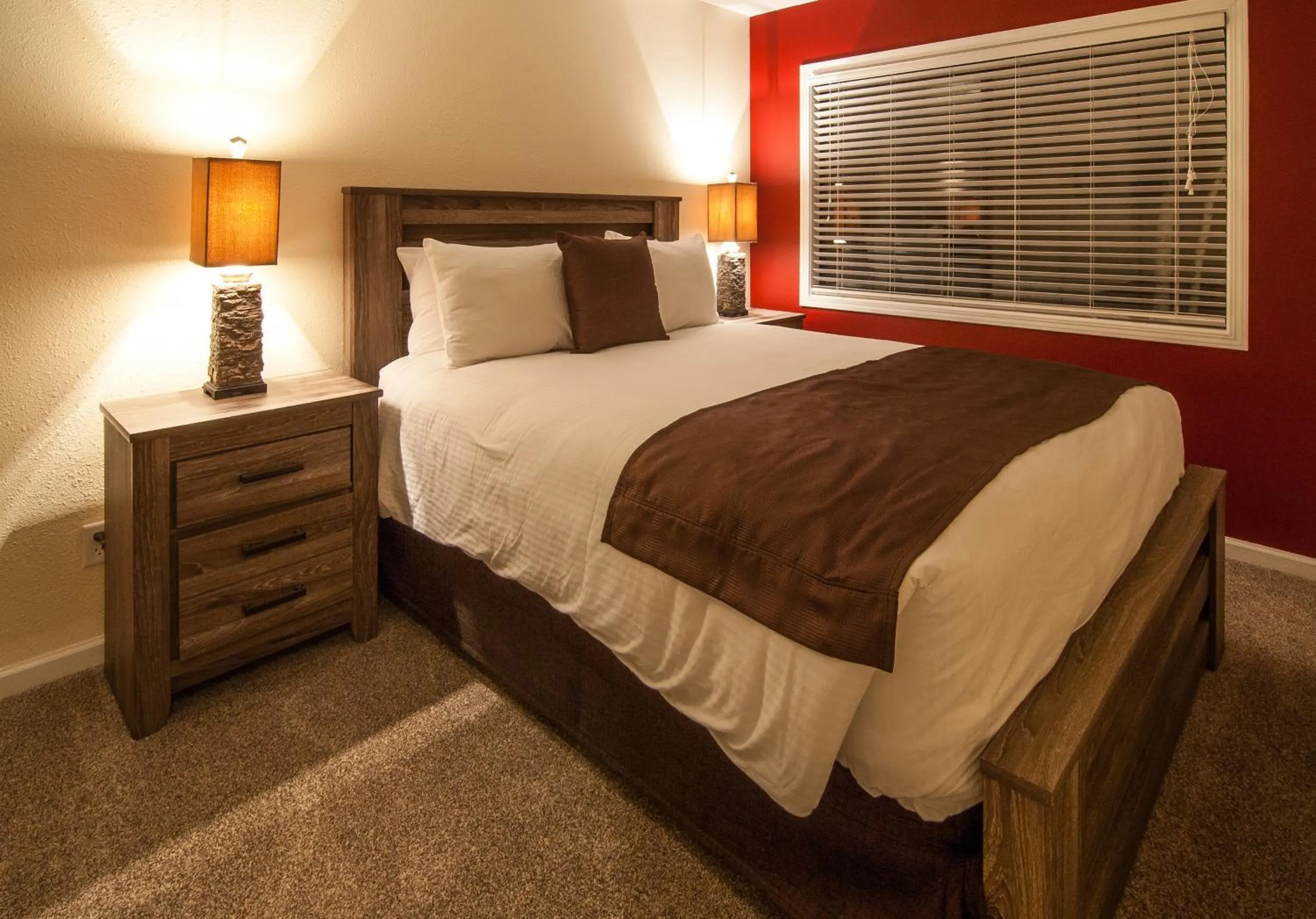 Bed in North Lake Lodges & Villas