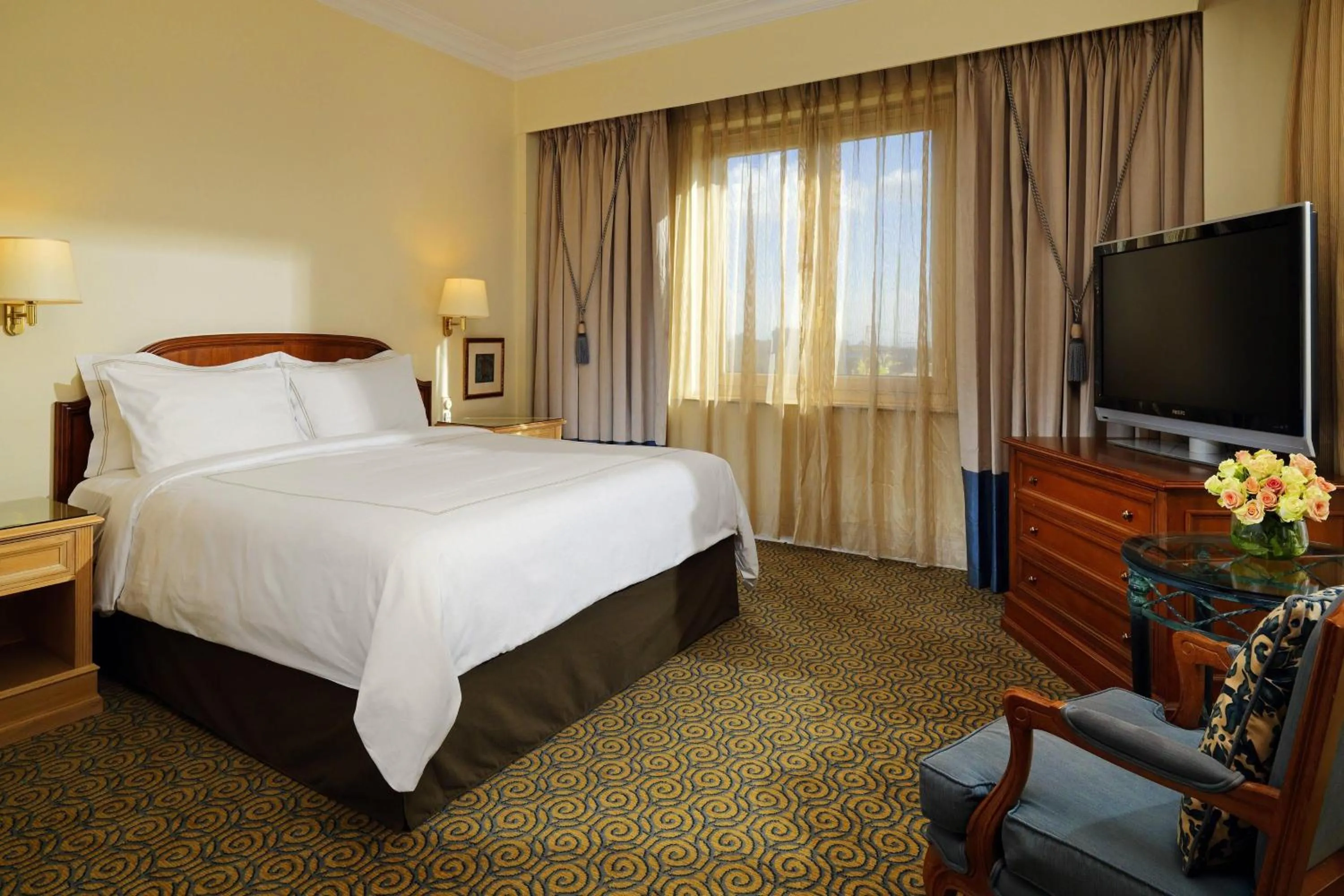 Bedroom, Bed in Sheraton Addis, a Luxury Collection Hotel, Addis Ababa