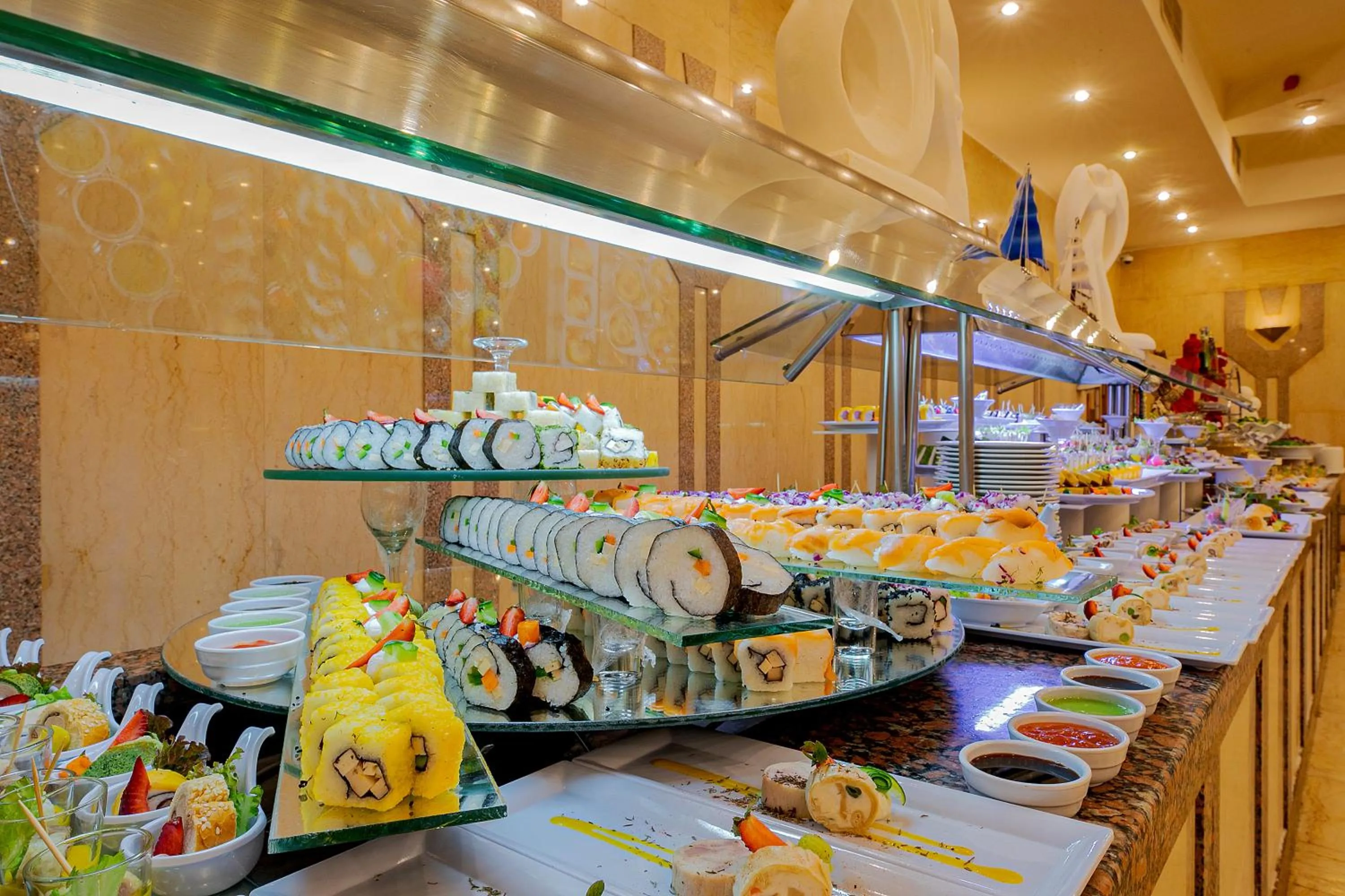 Food in Marlin Inn Azur Resort