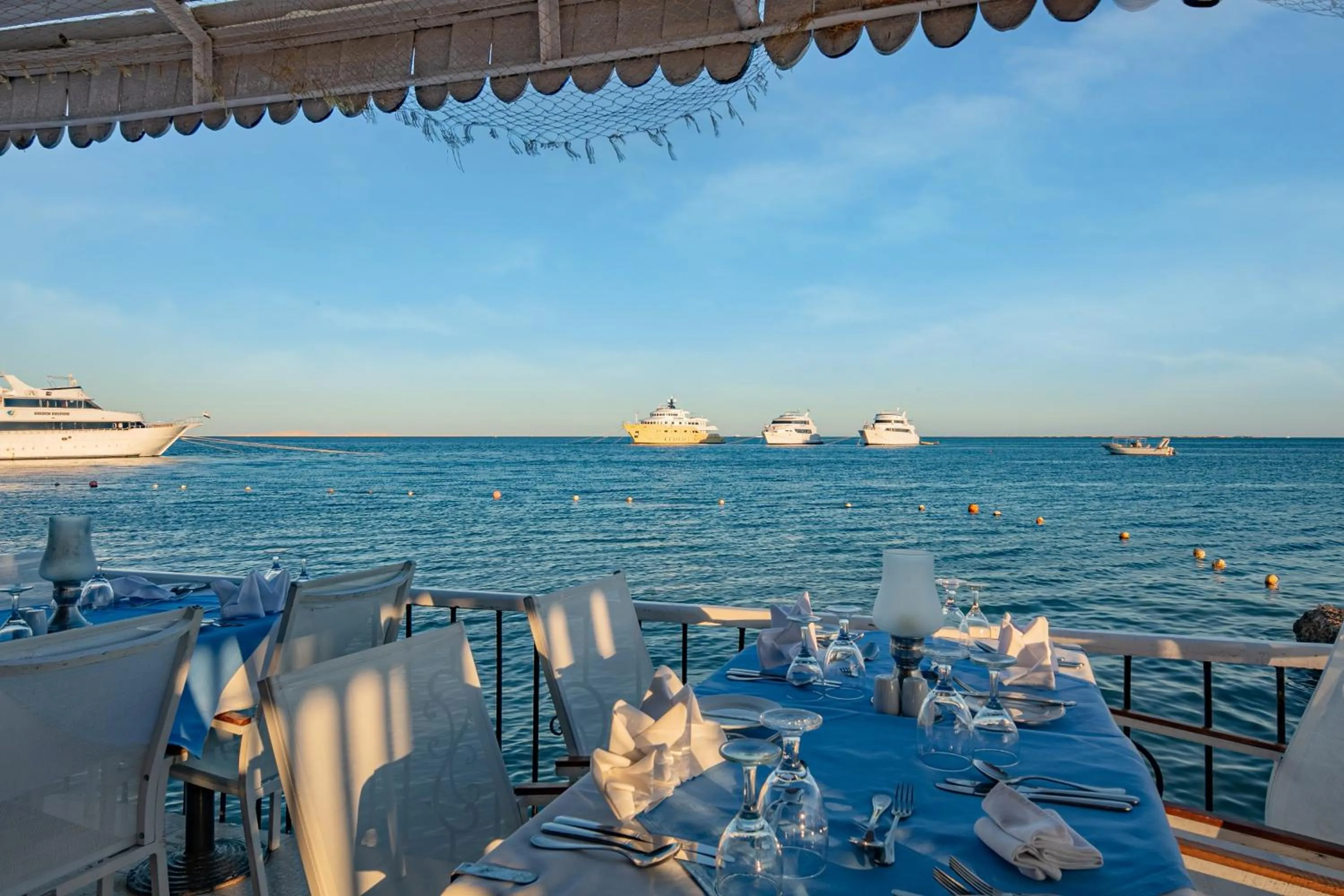 Restaurant/places to eat in Marlin Inn Azur Resort