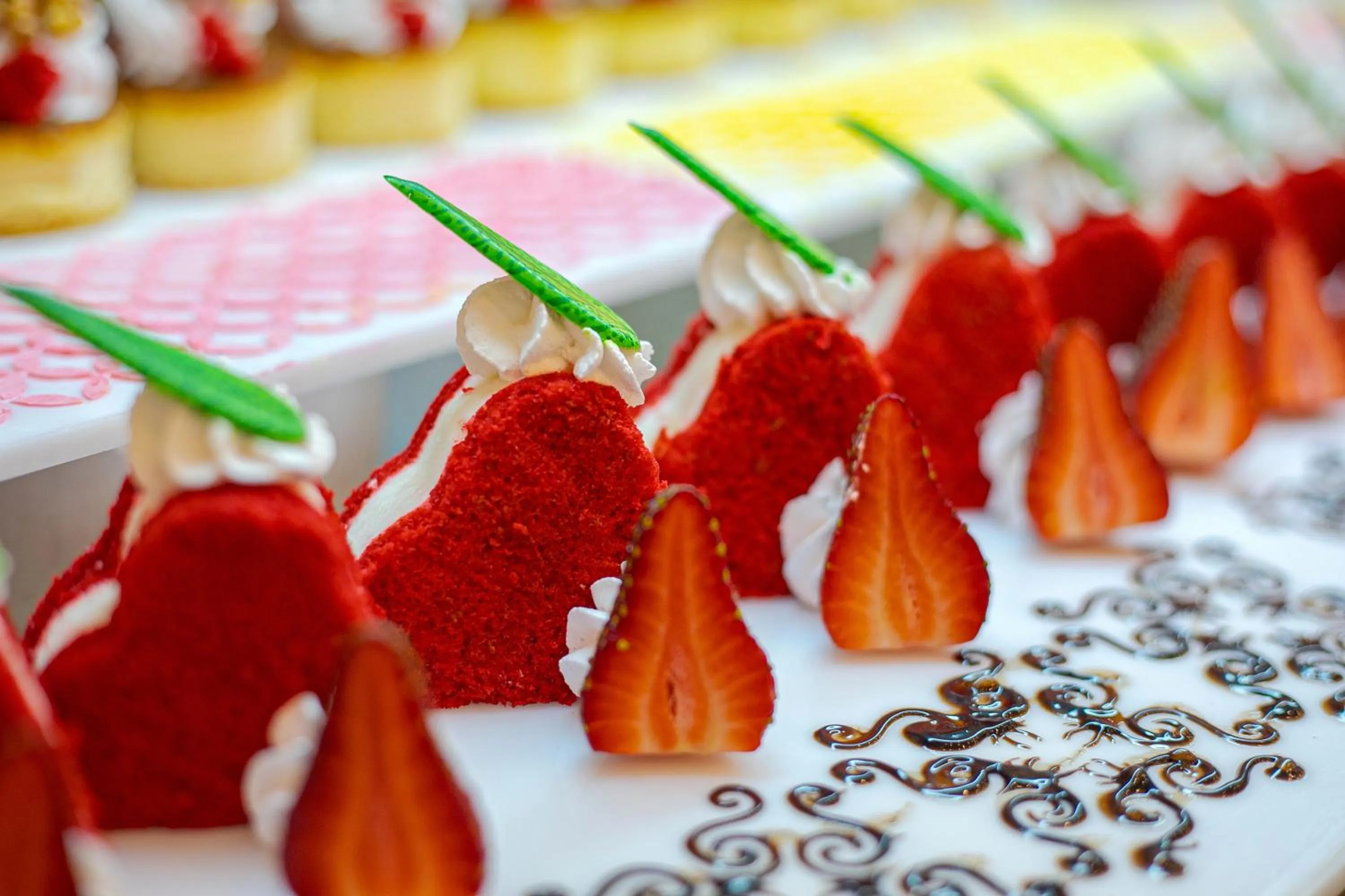 Food and drinks in Marlin Inn Azur Resort