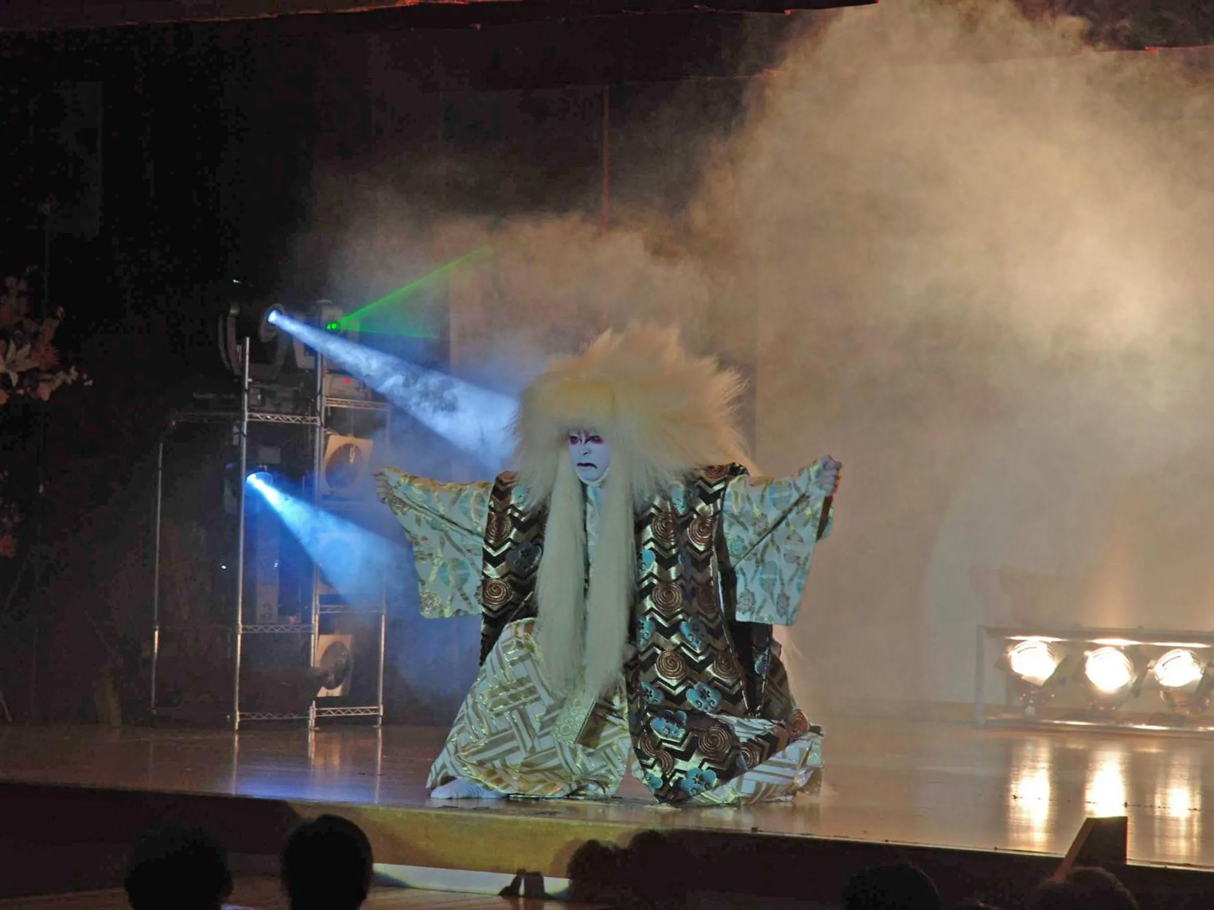 Evening entertainment in Spa&Resort Kujukuri Taiyou-no-sato