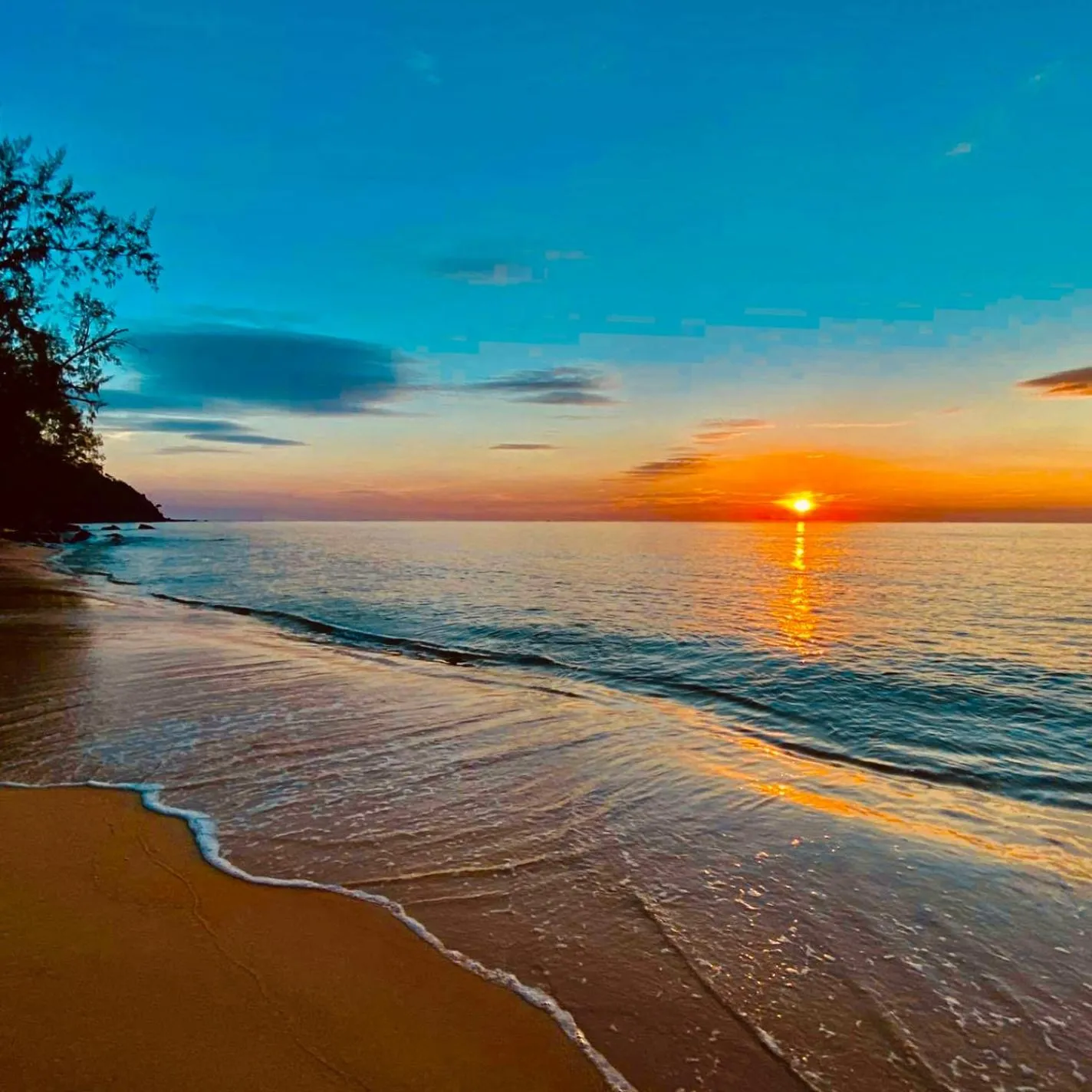 Beach in Robinson Bungalows