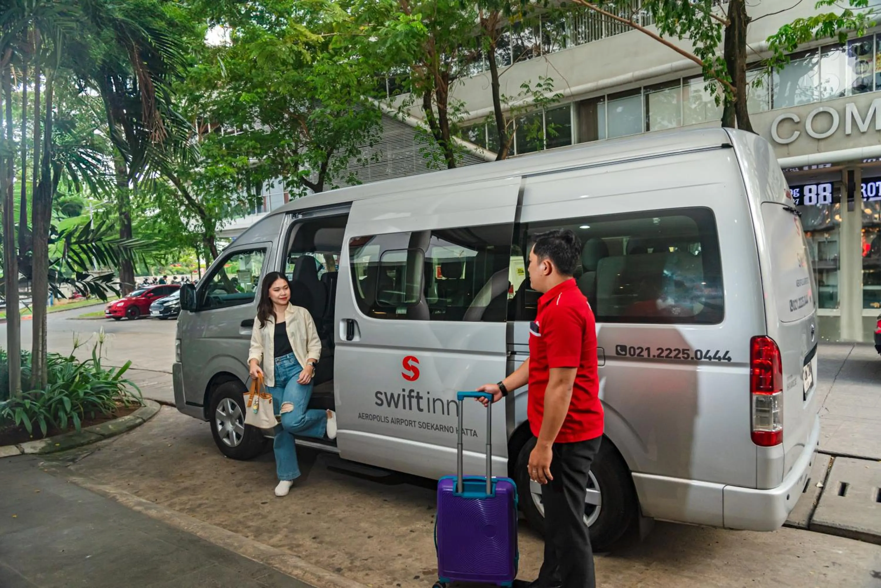 shuttle in Swift Inn Aeropolis Airport
