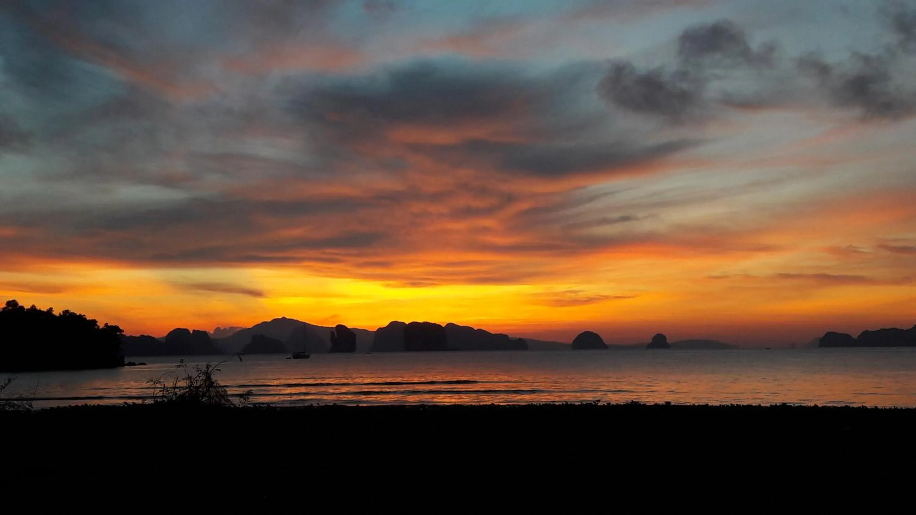 Sunrise in Suntisook Resort