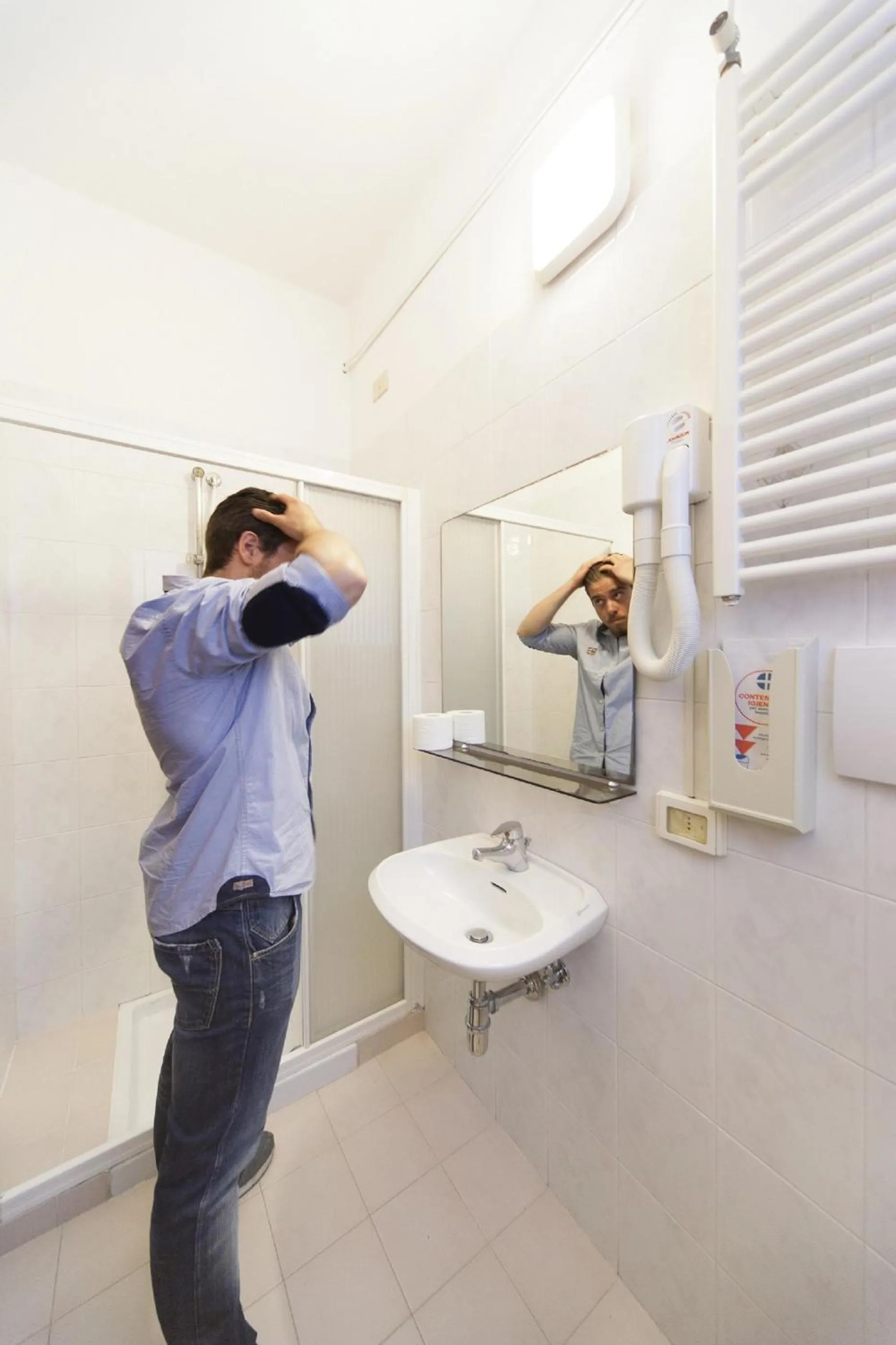 Bathroom in Hotel del Mar