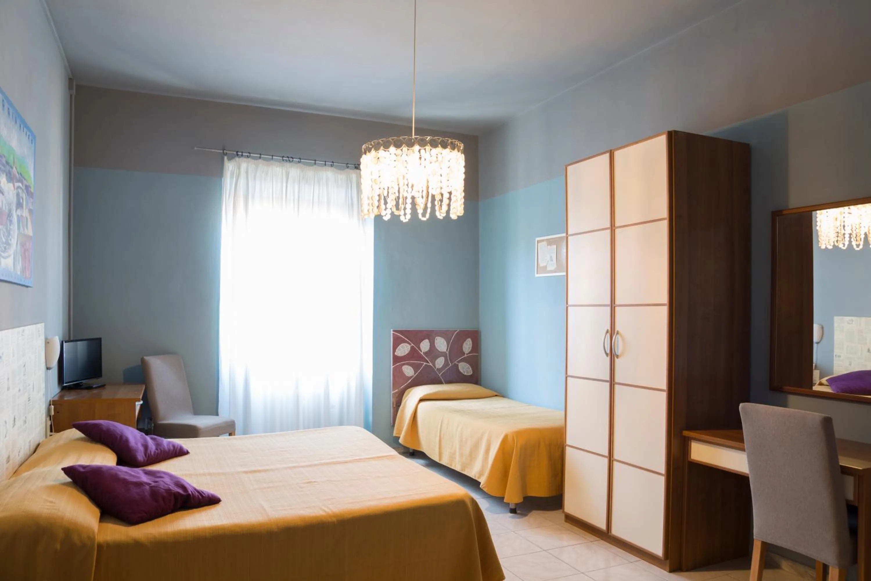 Photo of the whole room, Bed in Hotel Panorama