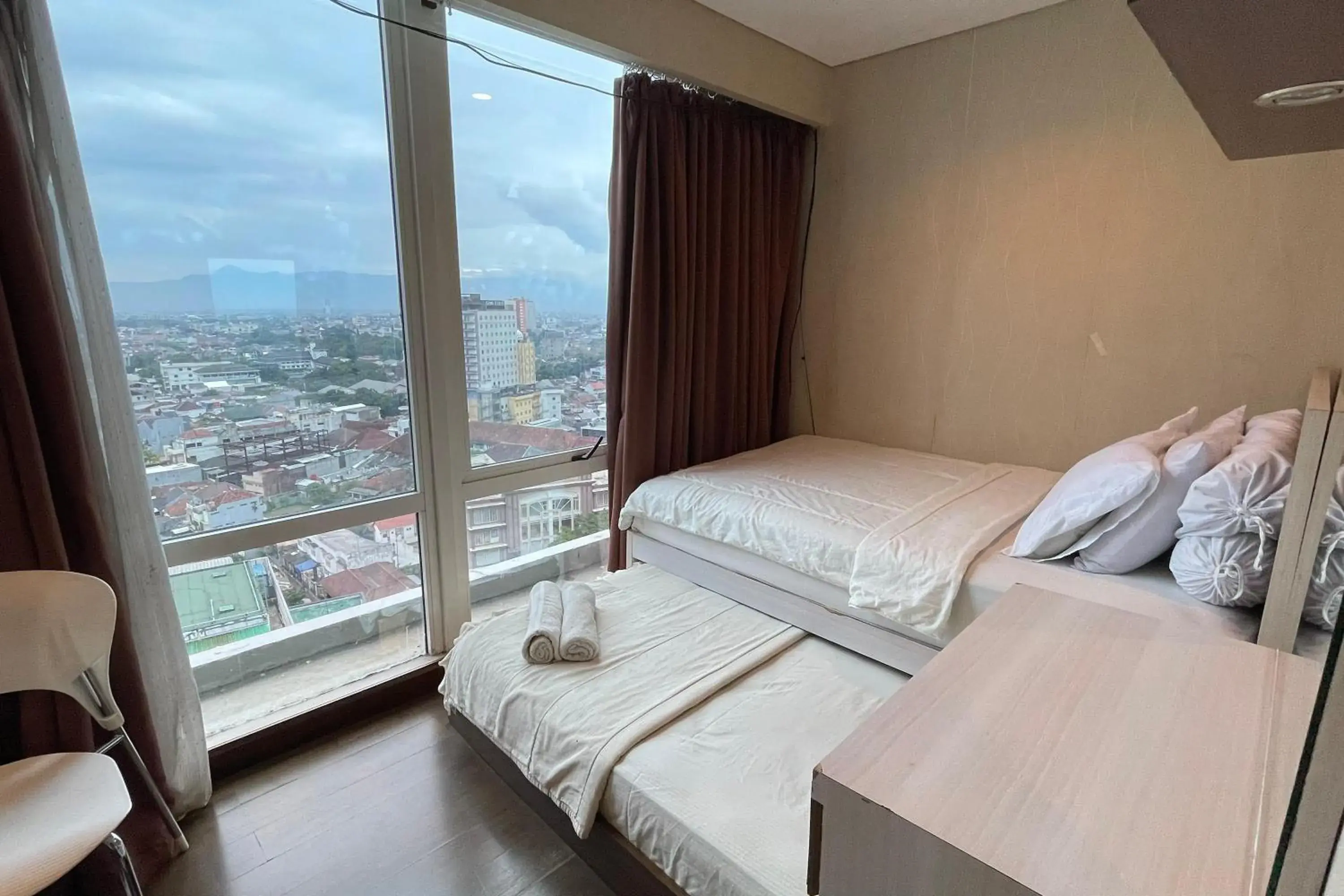 Two-Bedroom Apartment with City View in eL ROYALE by Farizi Rooms Two-Bedroom Apartment with City View in eL ROYALE by Farizi Rooms