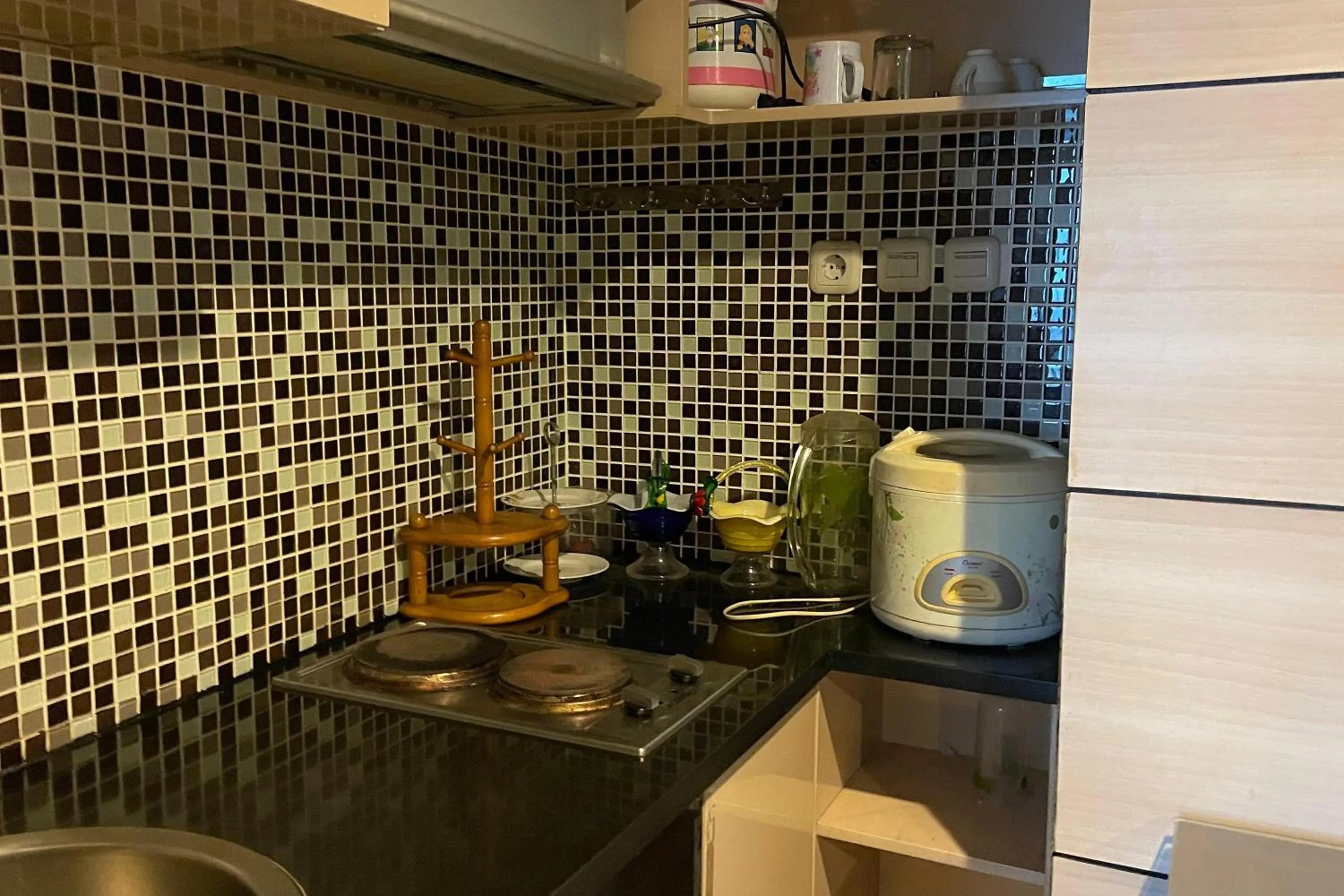 Area and facilities in eL ROYALE by Farizi Rooms