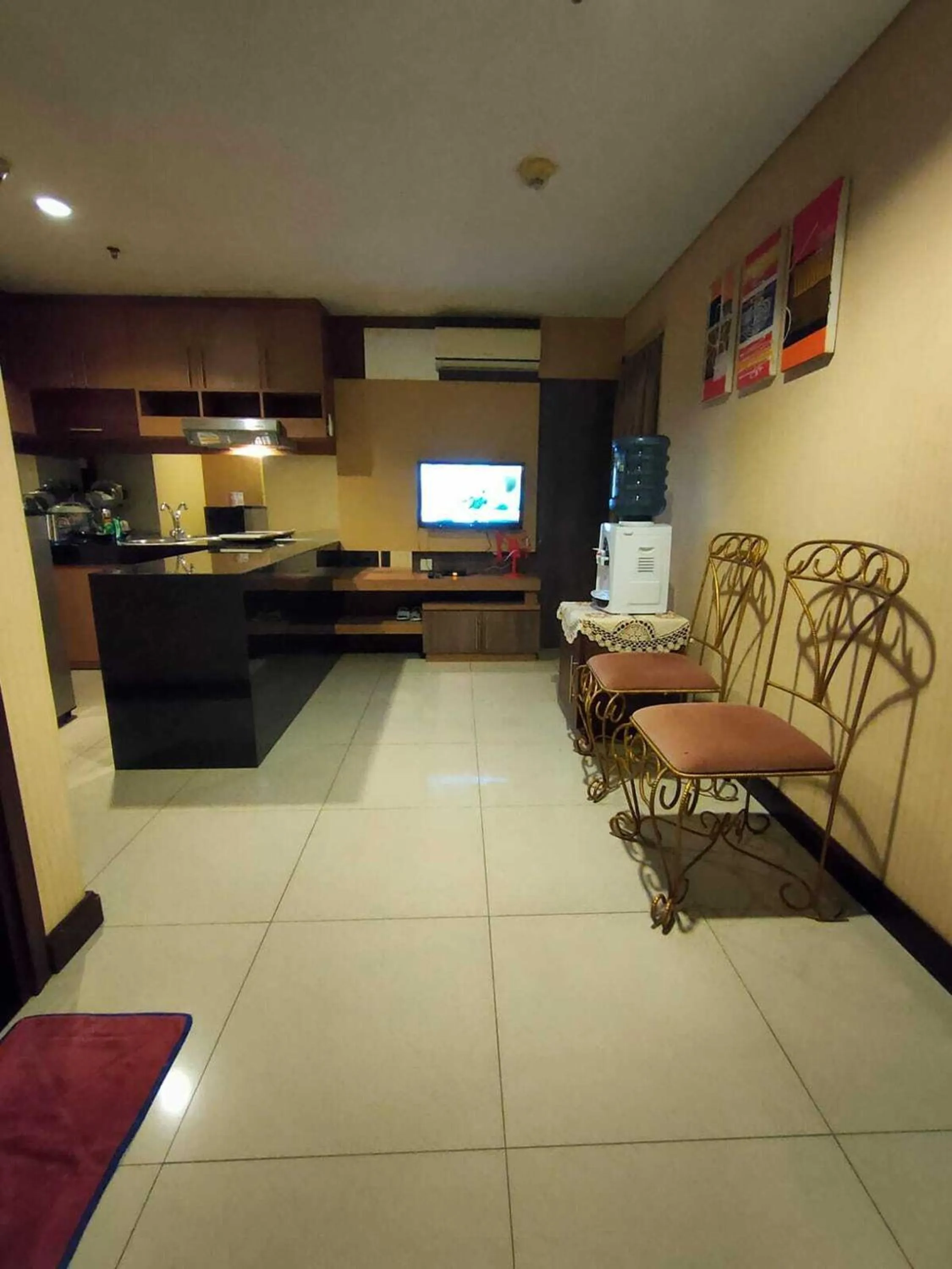 Seating area in eL ROYALE by Farizi Rooms