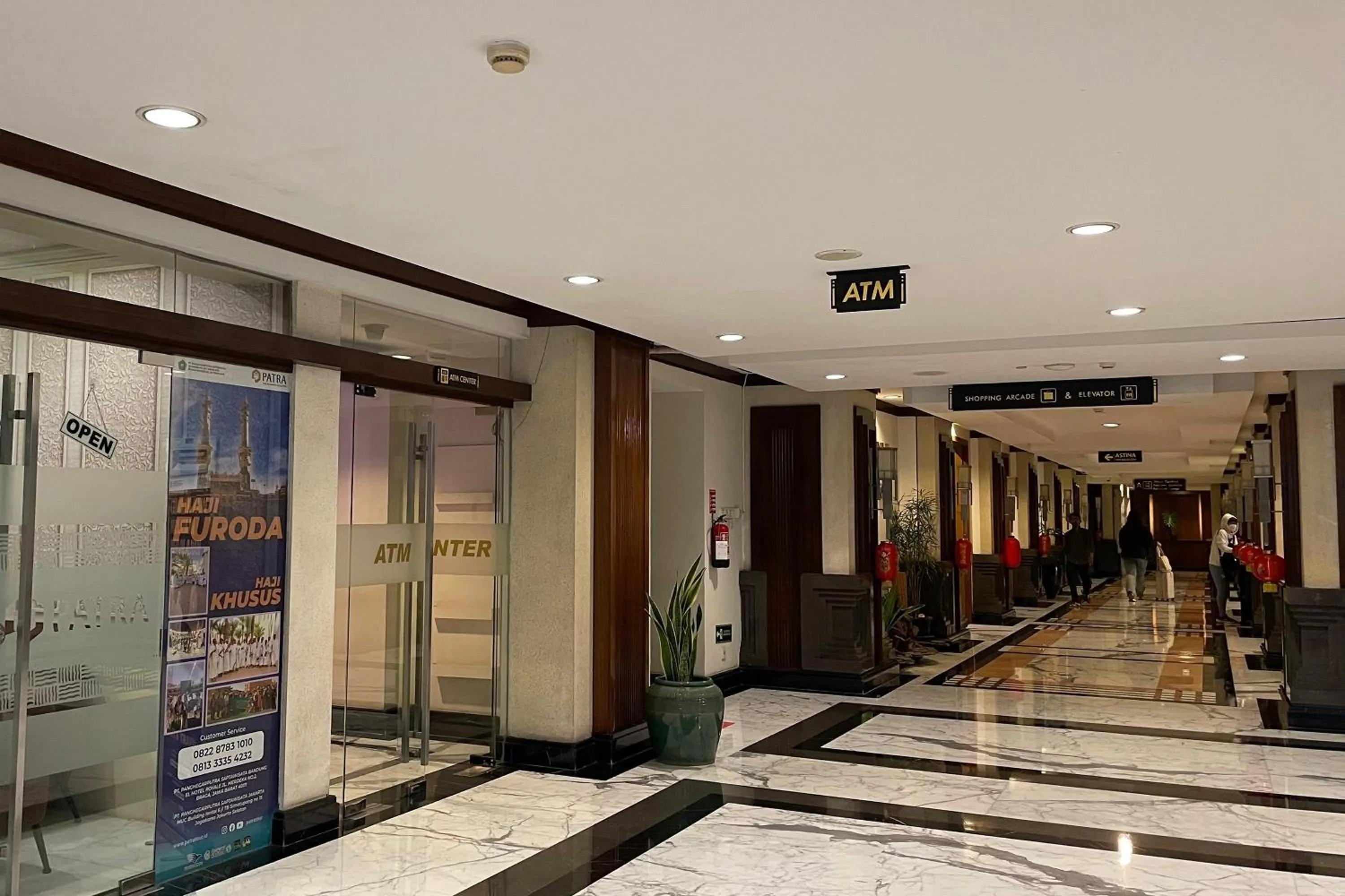 Area and facilities in eL ROYALE by Farizi Rooms