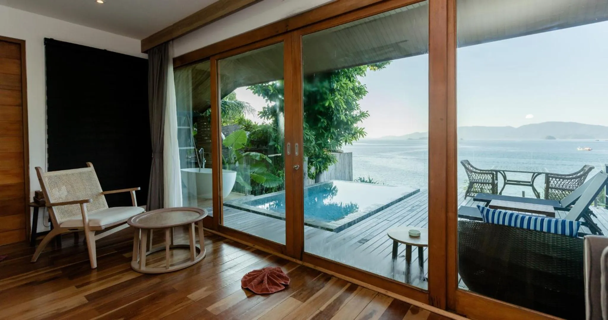 Seating area in The Cliff Lipe