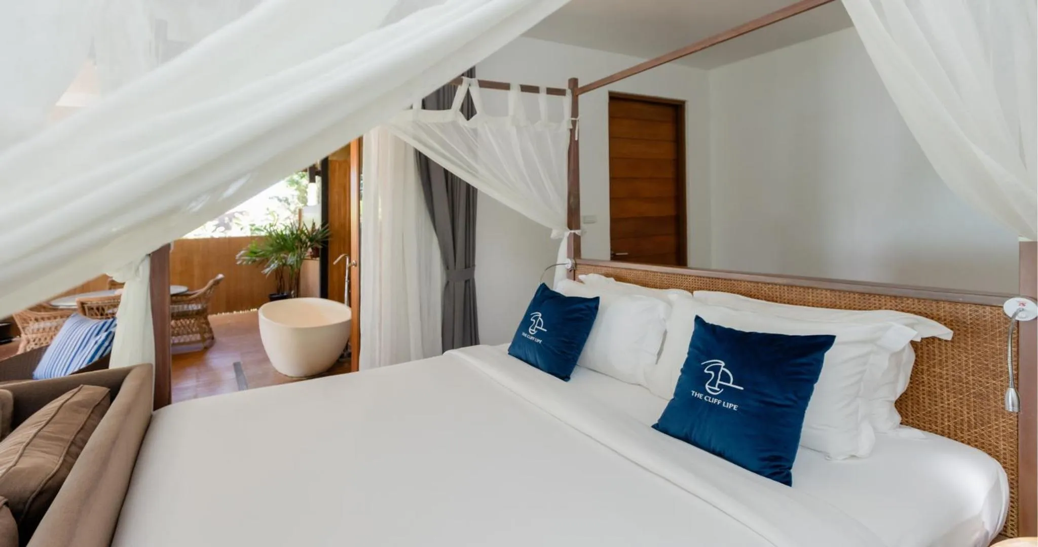 Bedroom, Bed in The Cliff Lipe