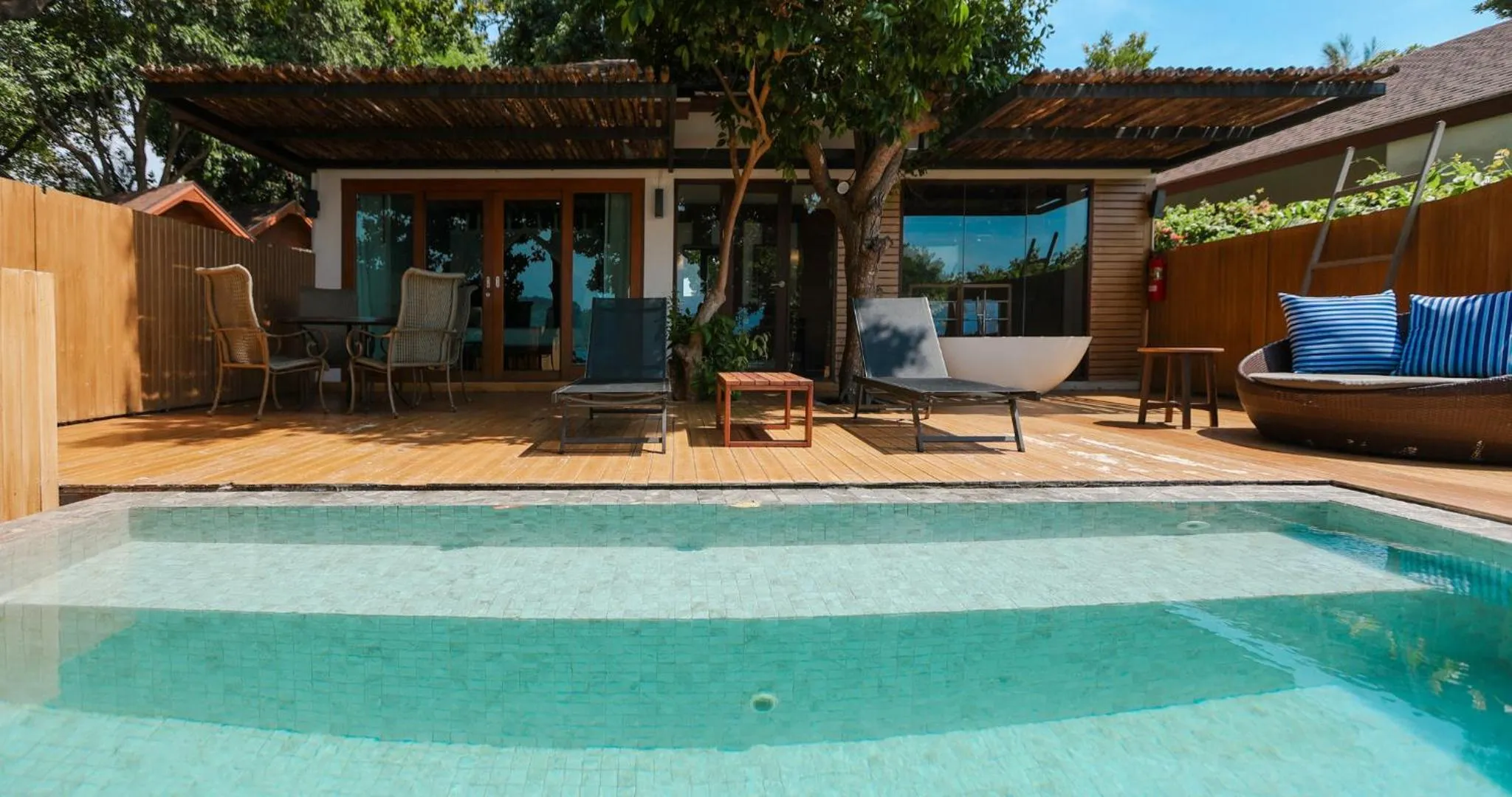 Day in The Cliff Lipe