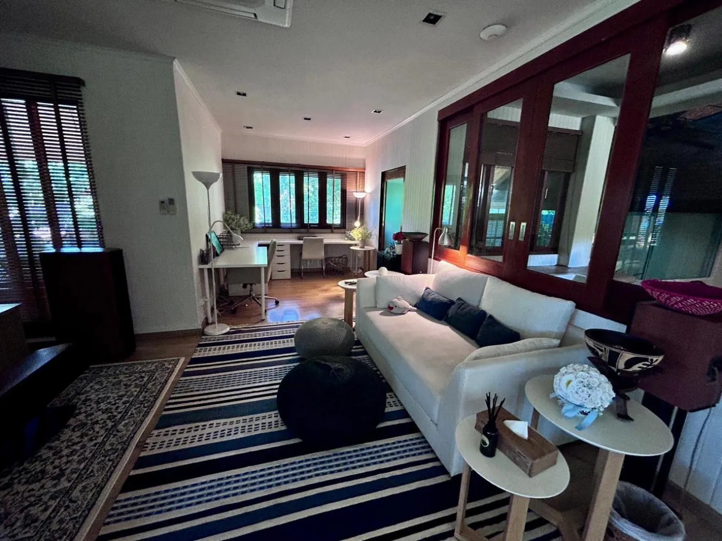 Bed in The Cliff Lipe