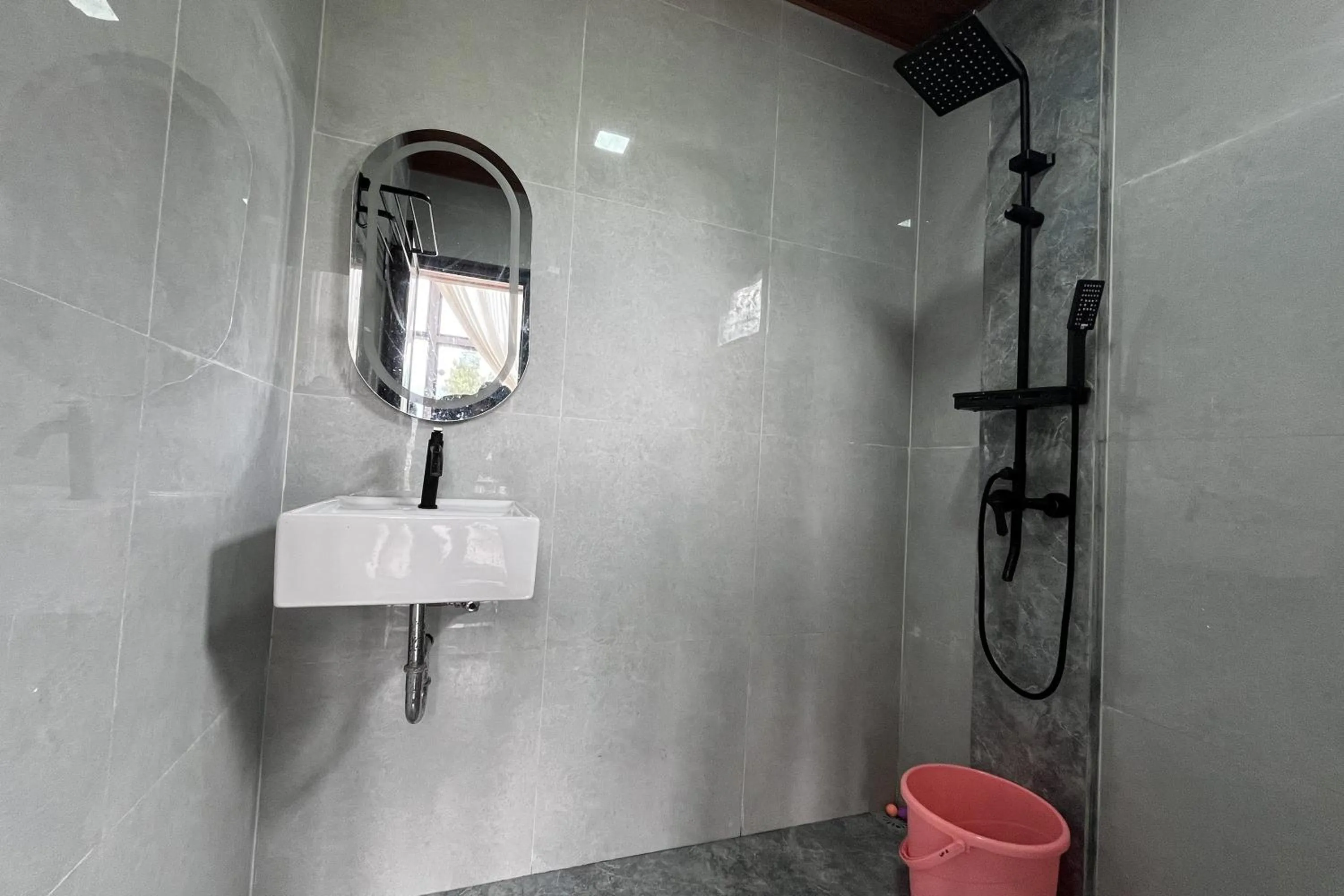 Bathroom in Fifa Cabin 3 by Fifa Grup