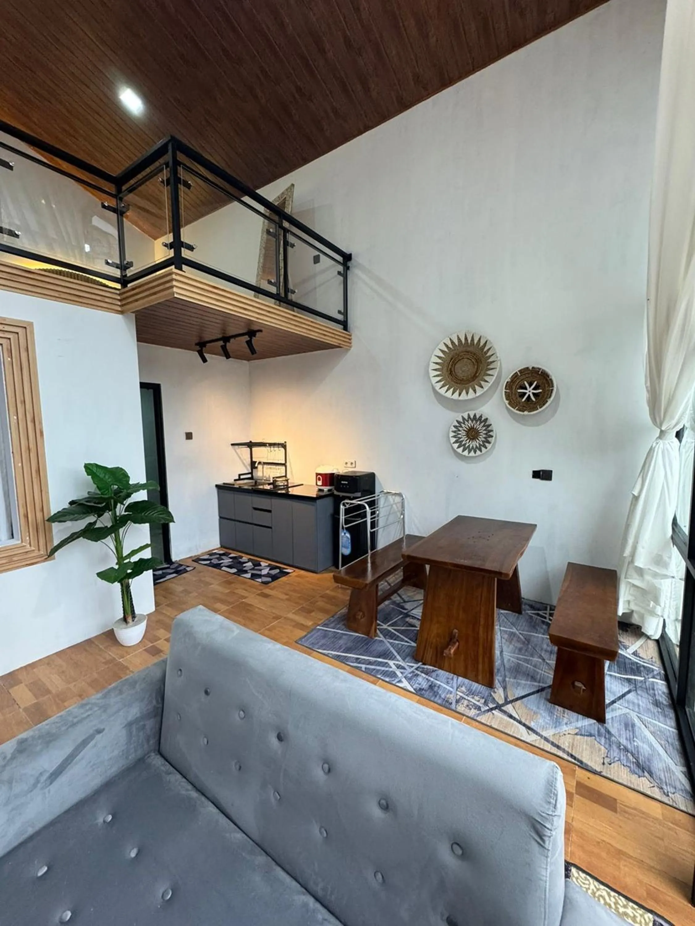 Seating area in Fifa Cabin 3 by Fifa Grup