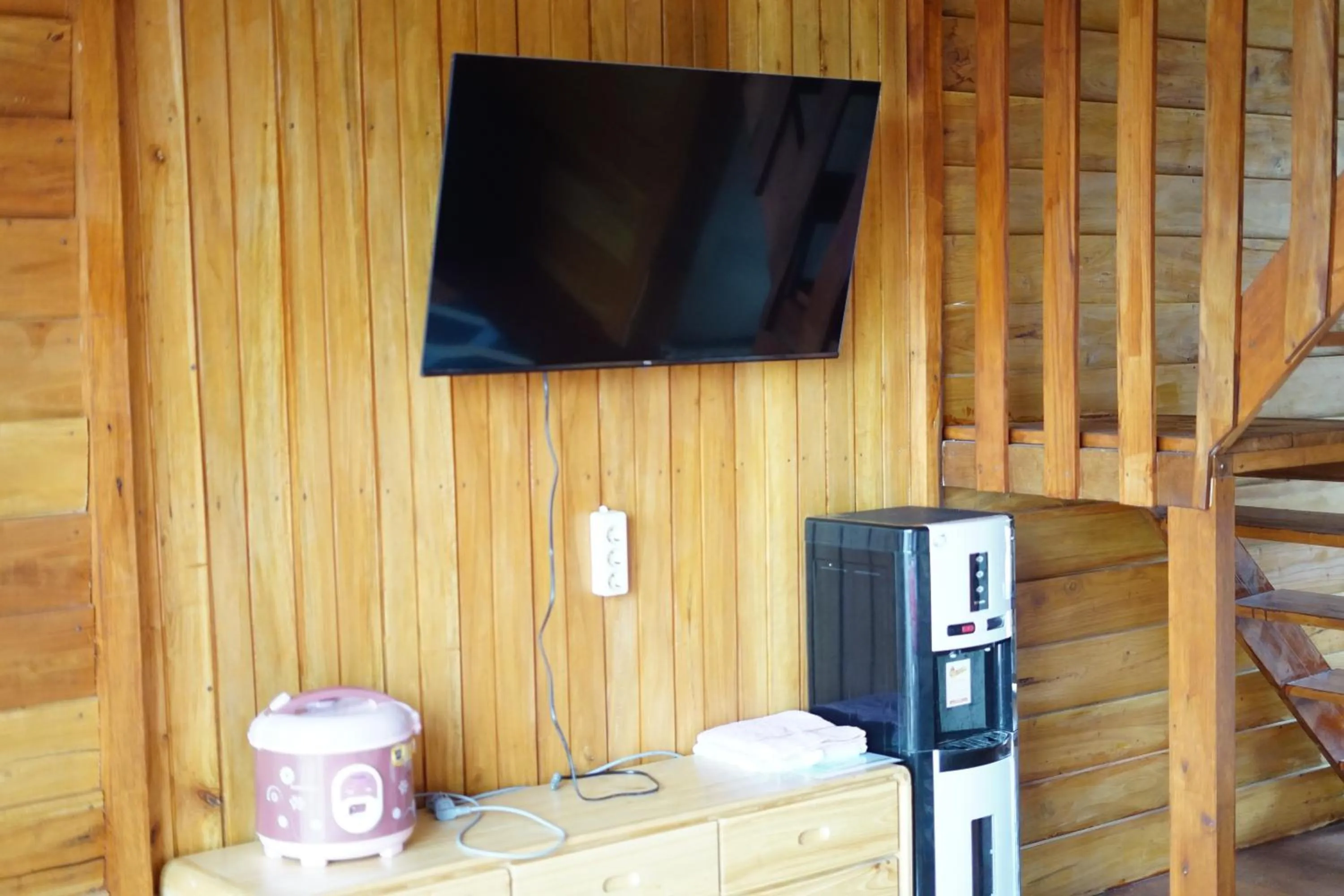 TV and multimedia in Savana Cabin by Fifa Grup