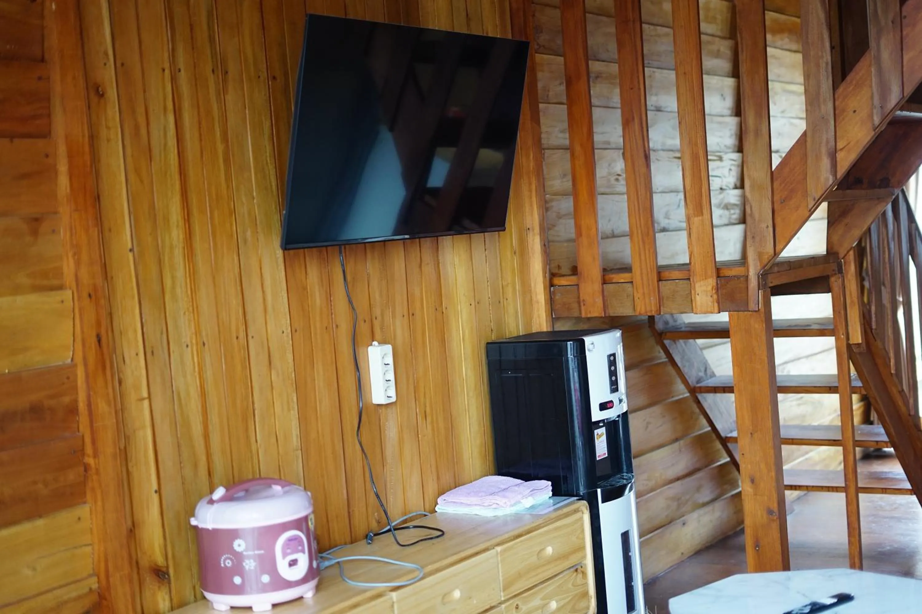 TV and multimedia in Savana Cabin by Fifa Grup