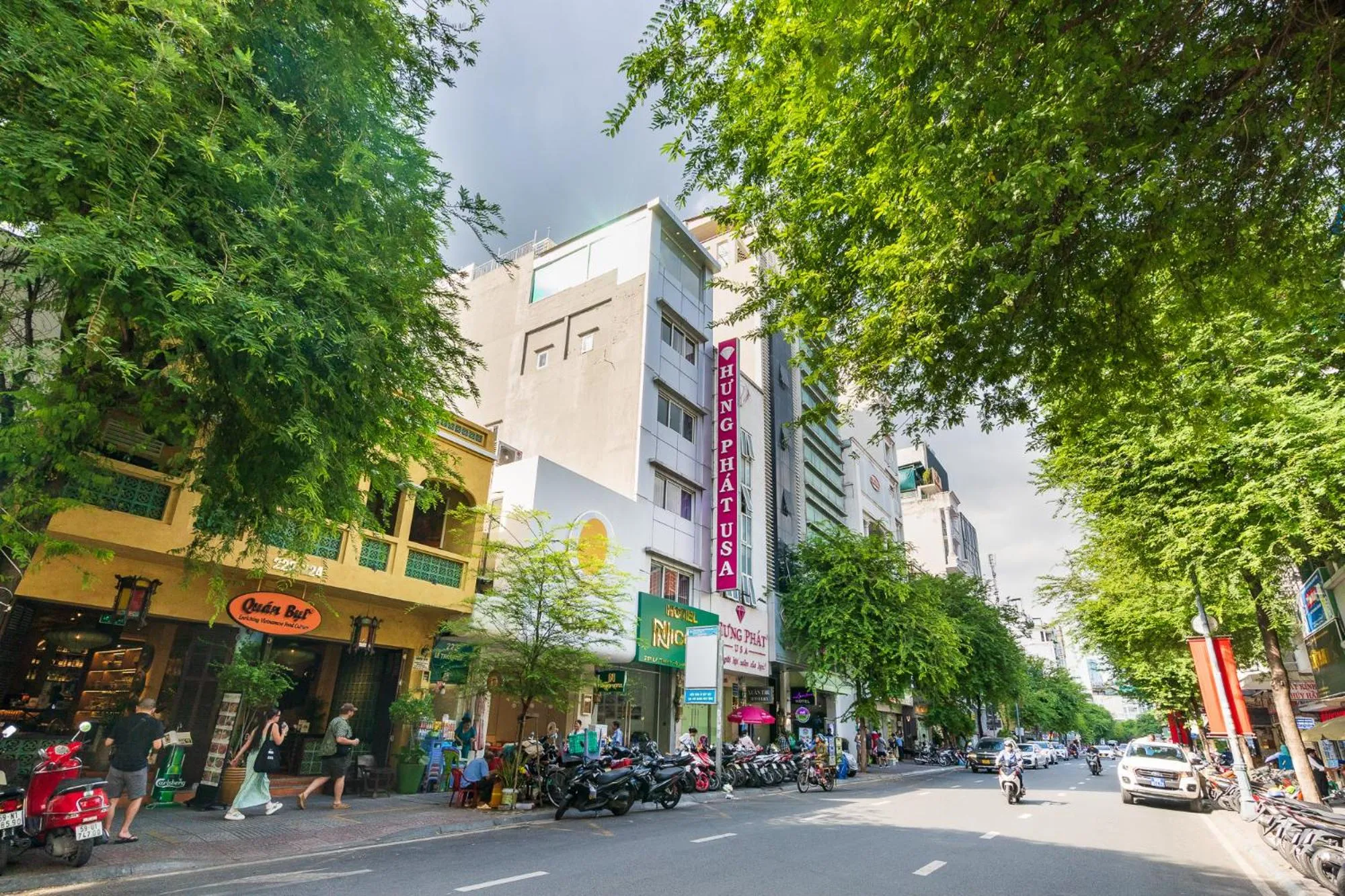 Property building in Nicecy Hotel - 218 Le Thanh Ton Street