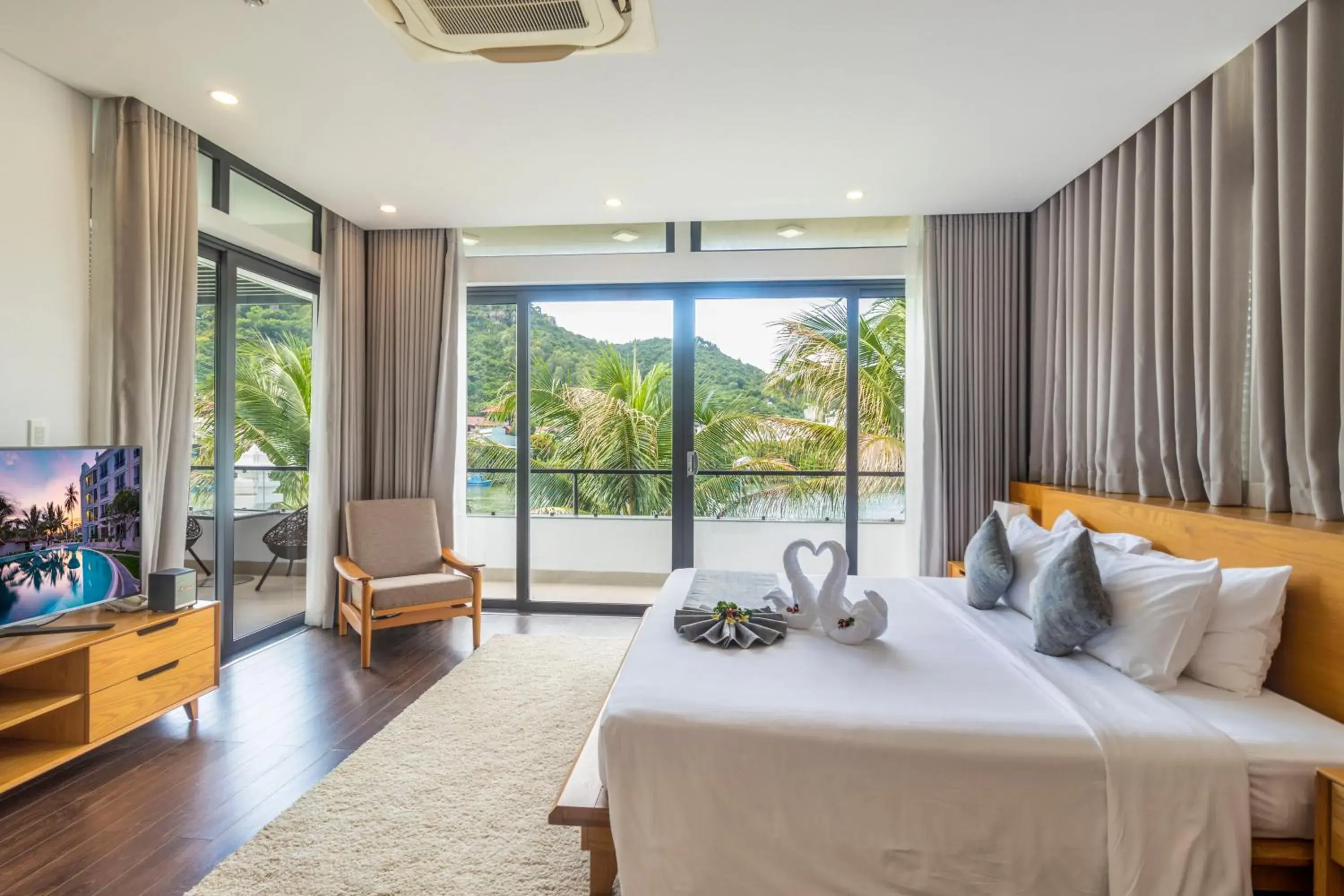 Three-Bedroom Villa in Champa Island Nha Trang - Resort Hotel & Spa Three-Bedroom Villa in Champa Island Nha Trang - Resort Hotel & Spa