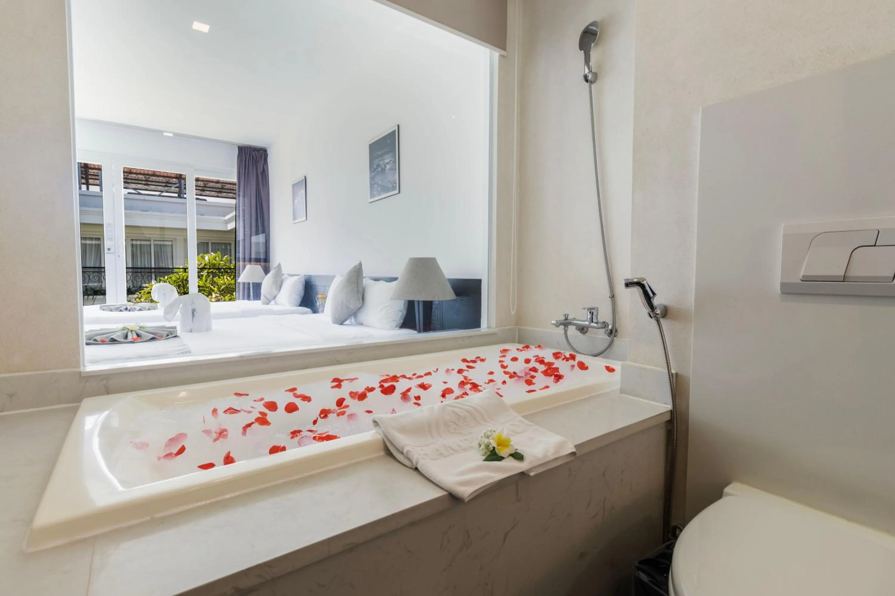 Bathroom in Champa Island Nha Trang - Resort Hotel & Spa