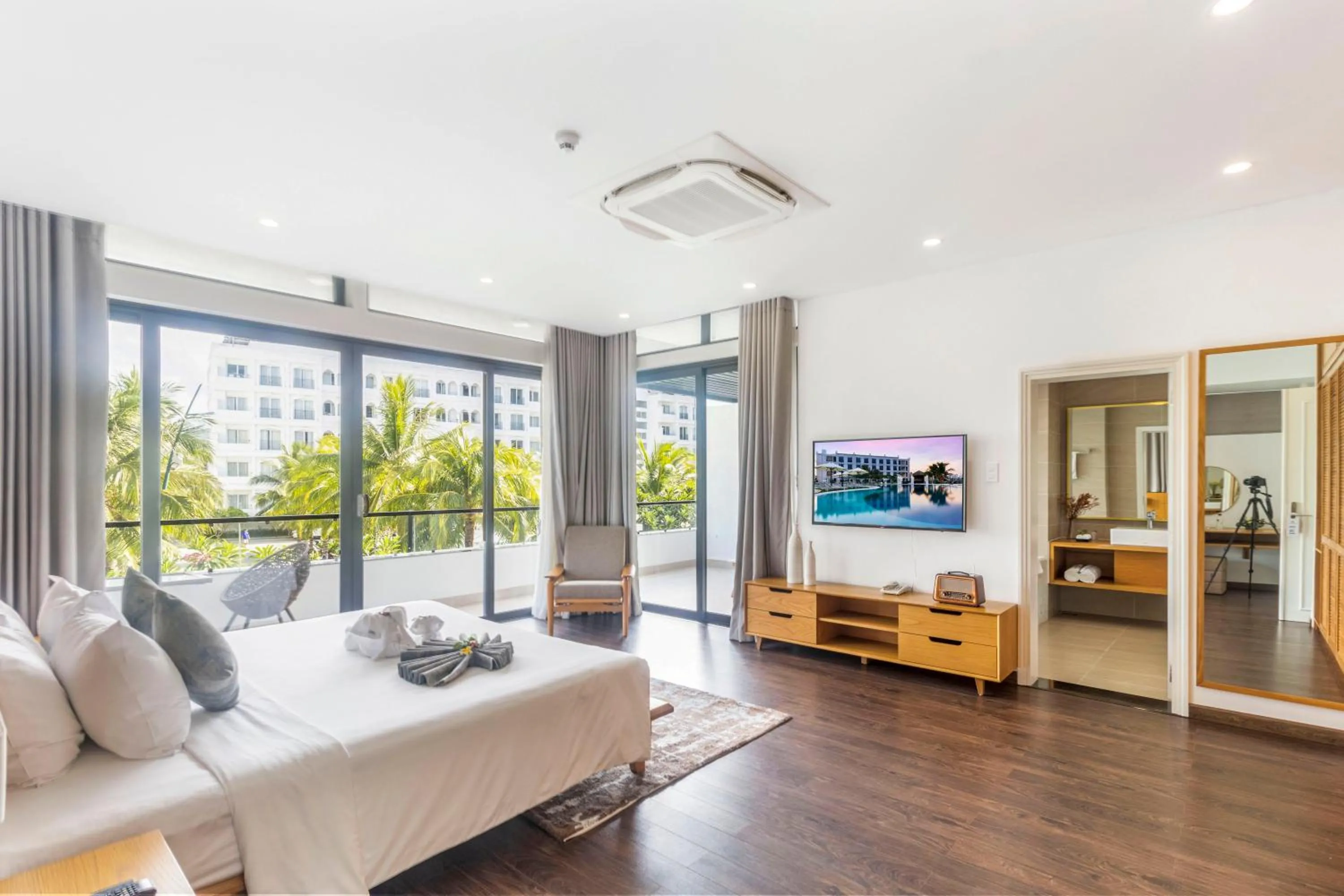 Bedroom in Champa Island Nha Trang - Resort Hotel & Spa