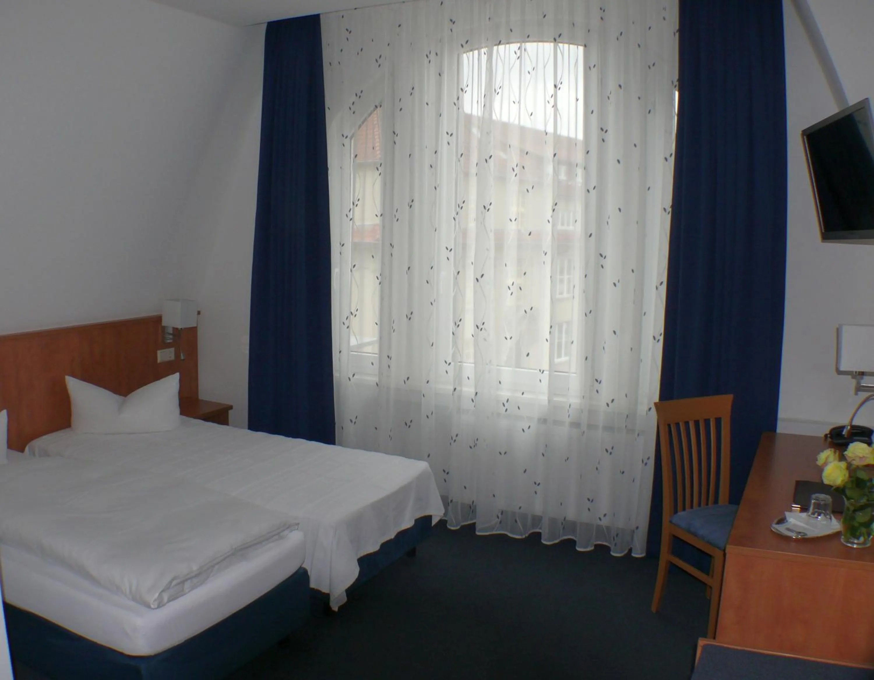 Day, Bed in Hotel Garni - Haus Gemmer