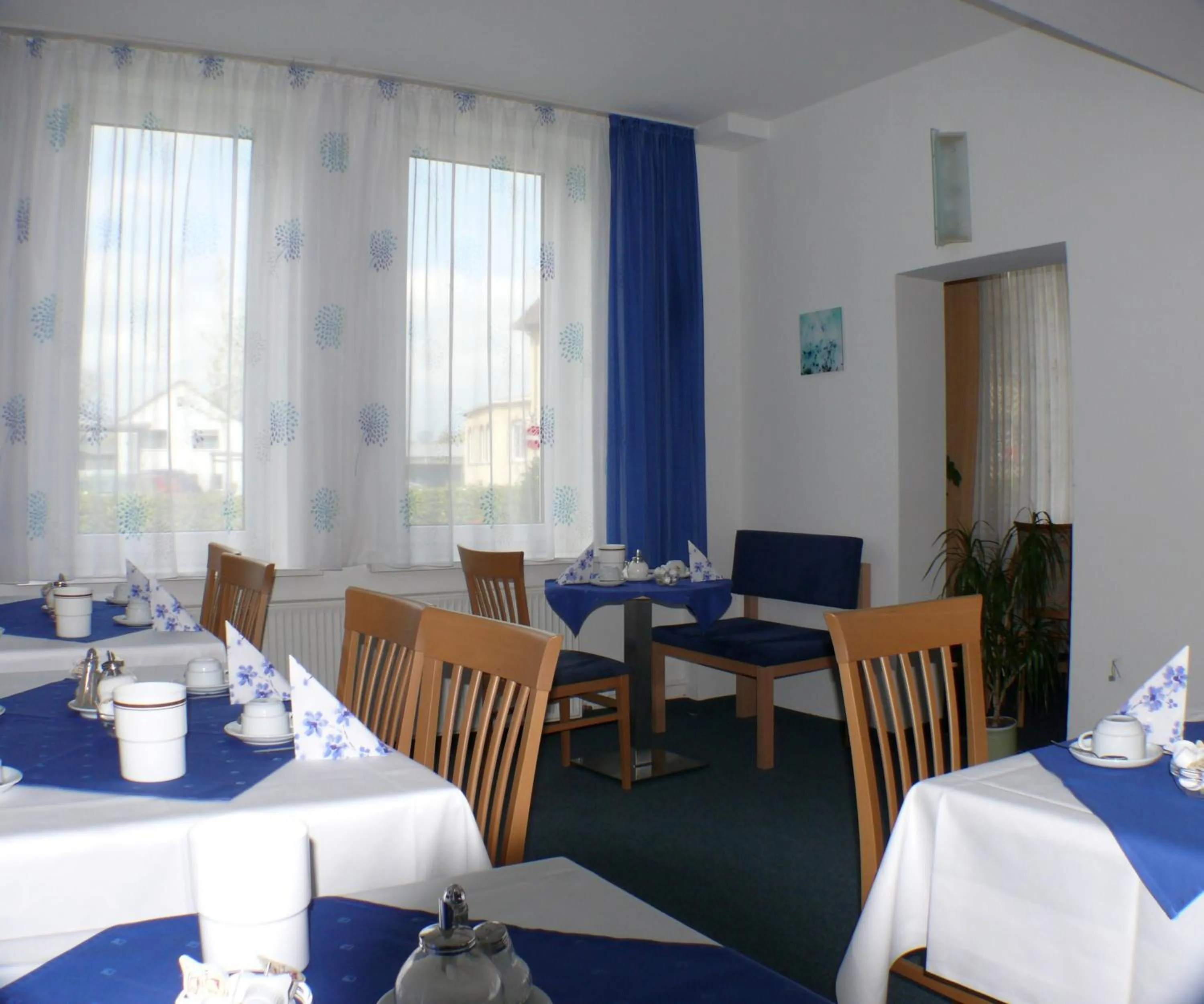 Restaurant/places to eat in Hotel Garni - Haus Gemmer
